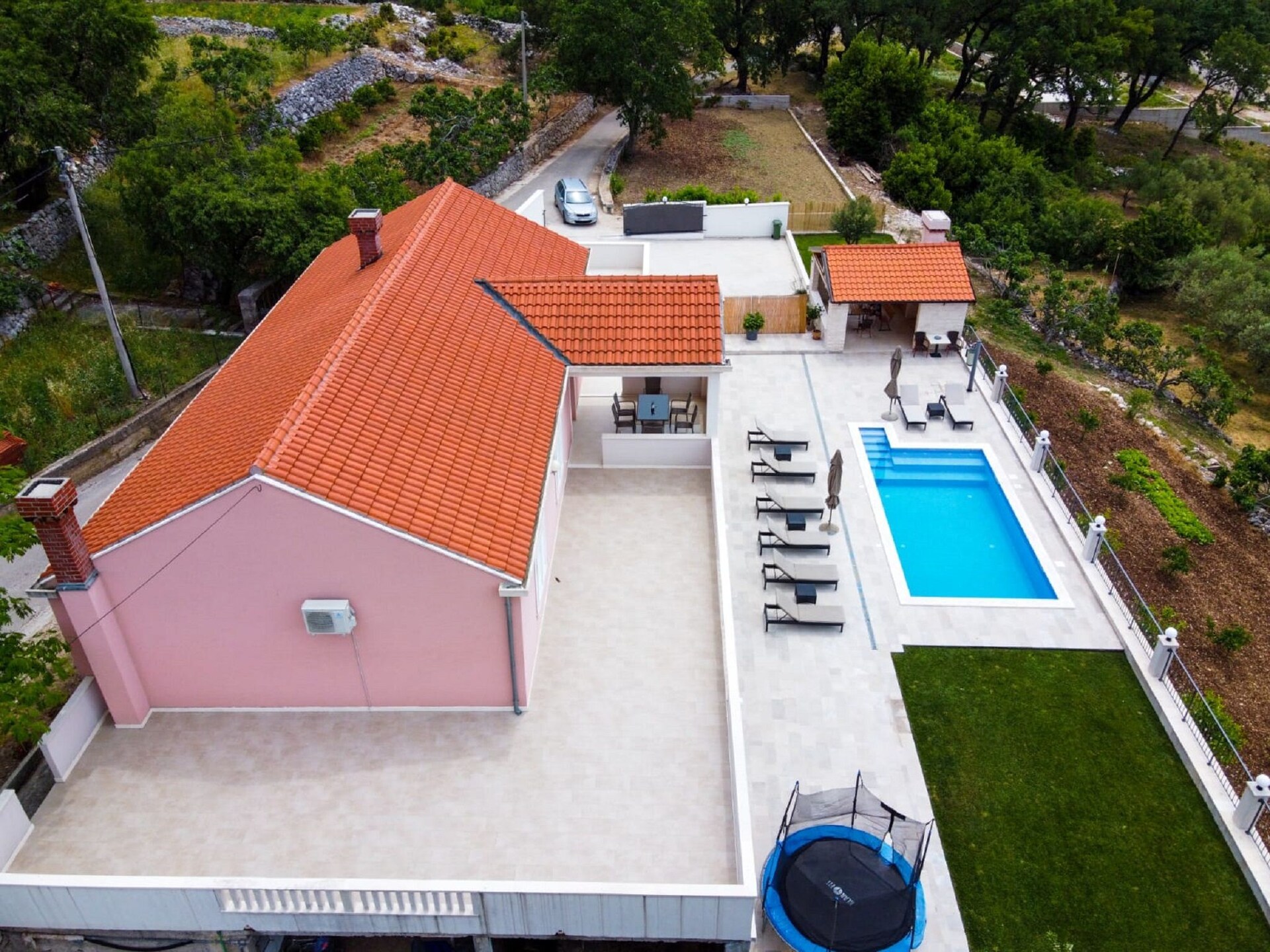 Moderne villa met privézwembad en weids uitzicht bij Gruda - foto 23