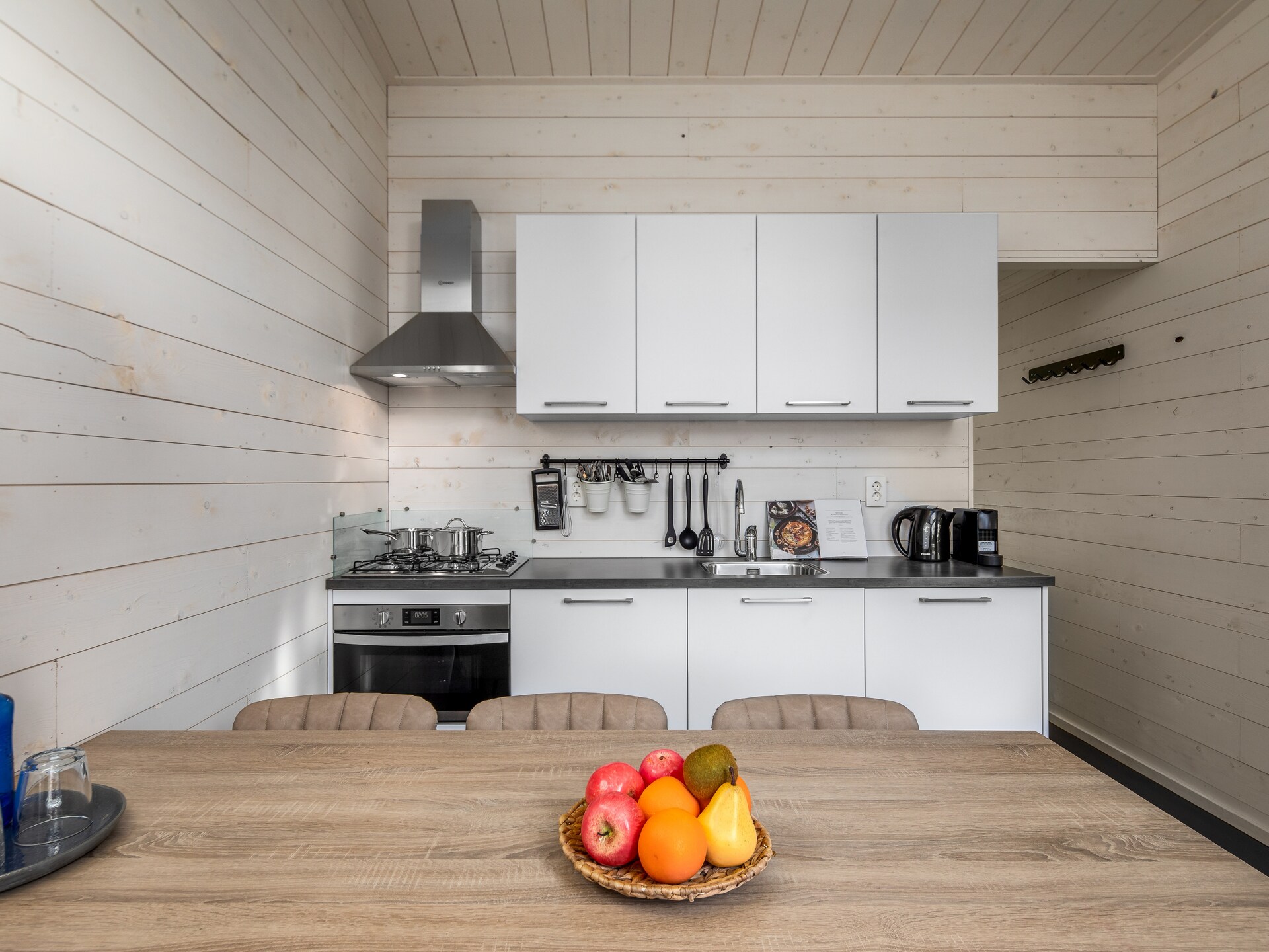 Moderne bungalow voor 6 personen aan het water in Schaijk - foto 11