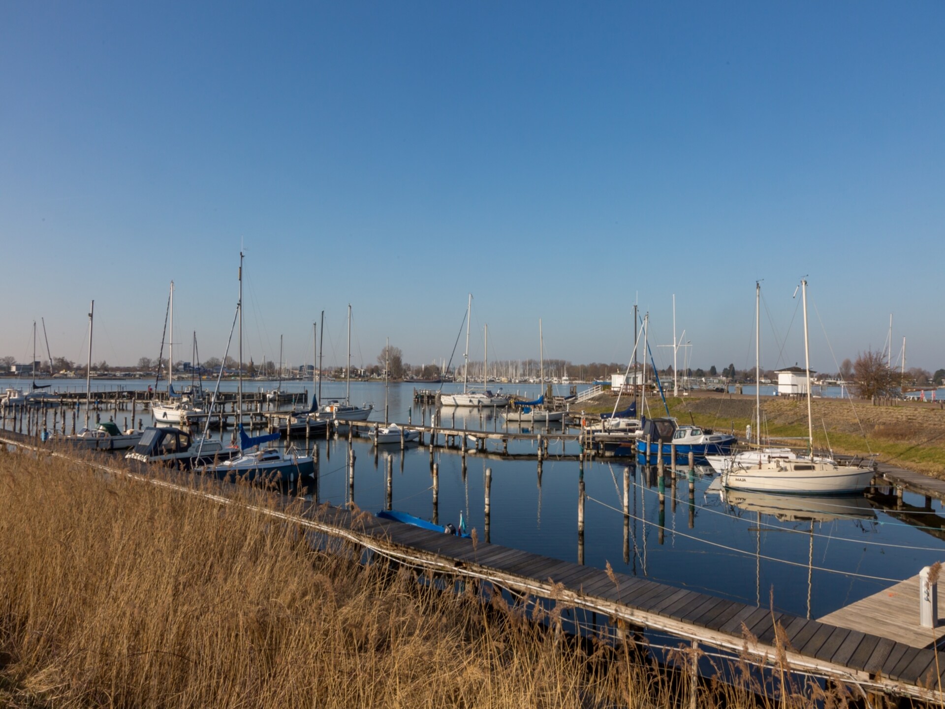 Vrijstaand vakantiehuis aan Veerse Meer met tuin en golfbaan - foto 30