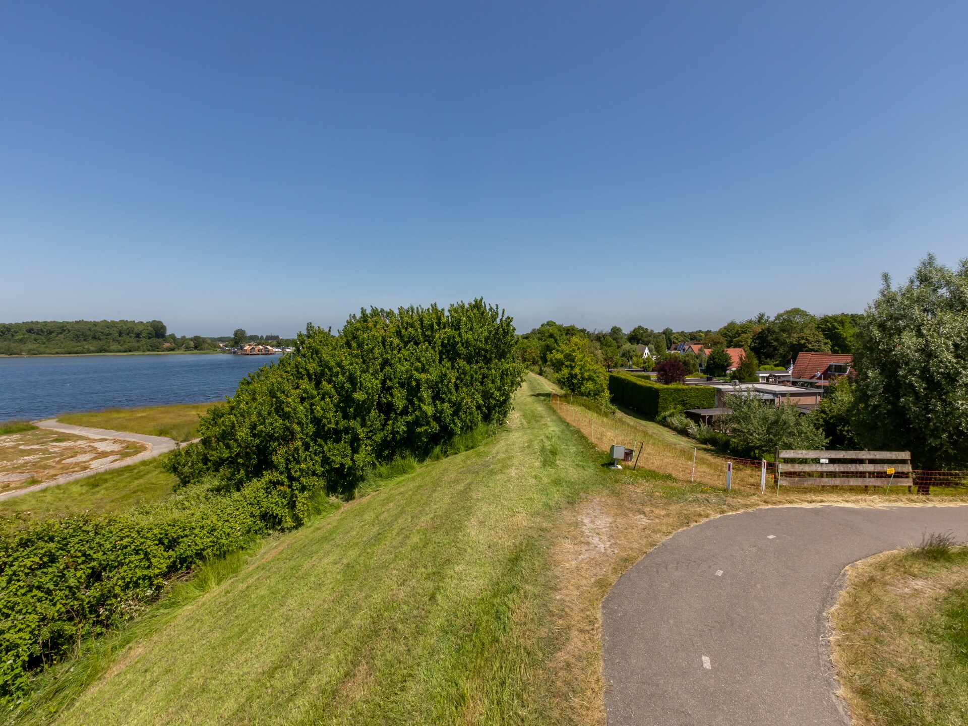 Vrijstaand vakantiehuis aan Veerse Meer met tuin en golfbaan - foto 20