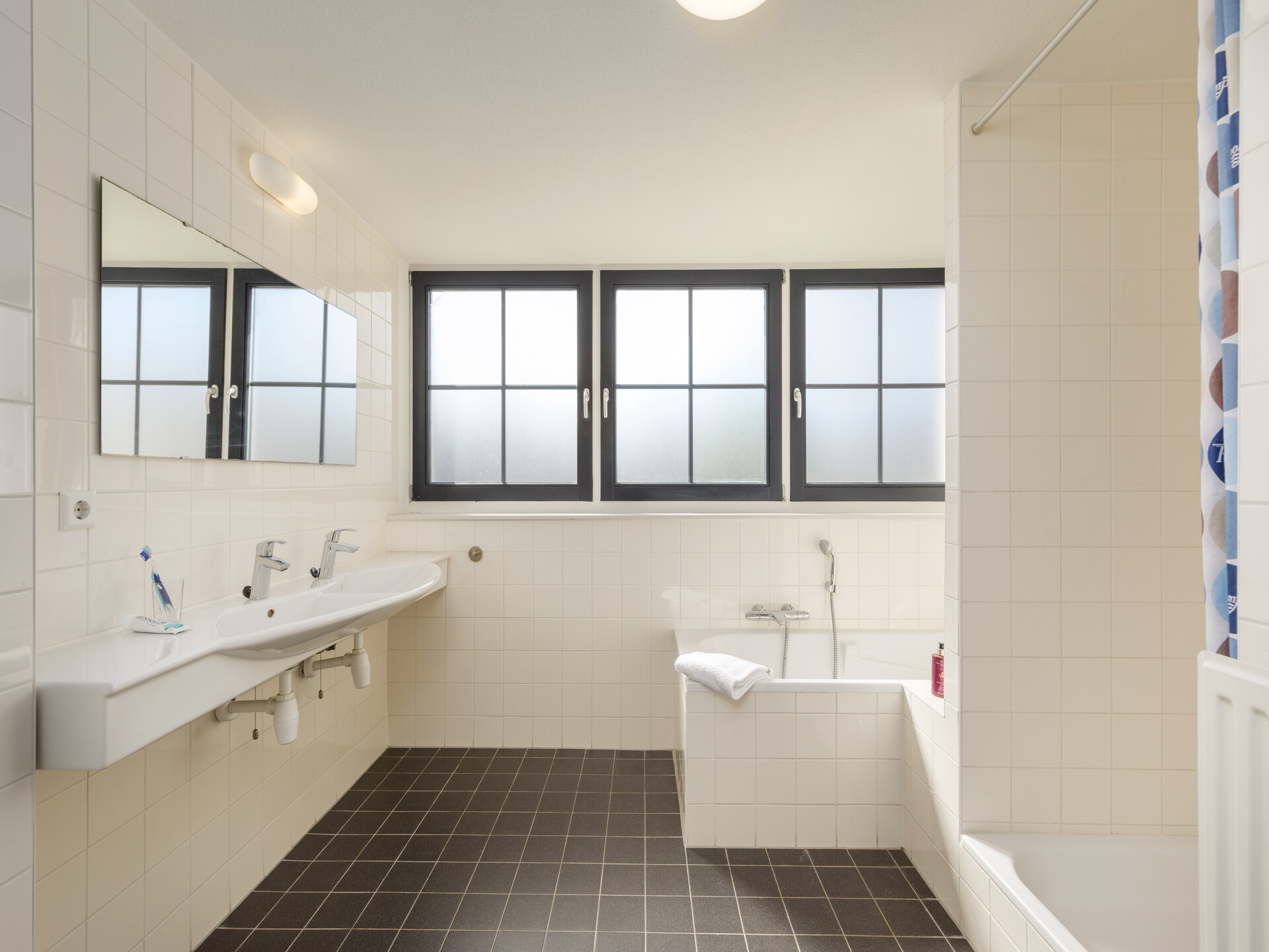 Modern vakantiehuis aan het water in Marinapark Volendam - foto 15