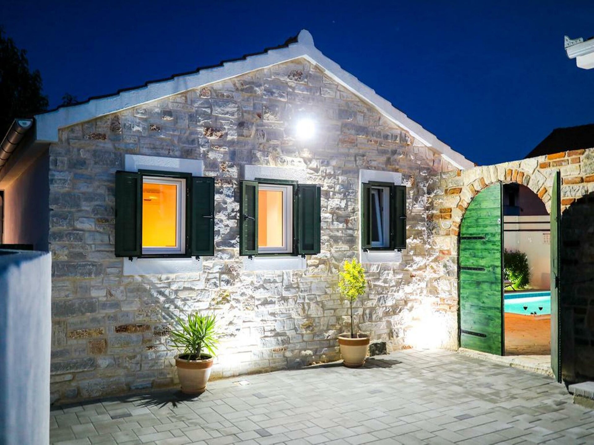 Villa Ikka in Pridraga: authentieke stenen villa met privézwembad bij Zadar - foto 11