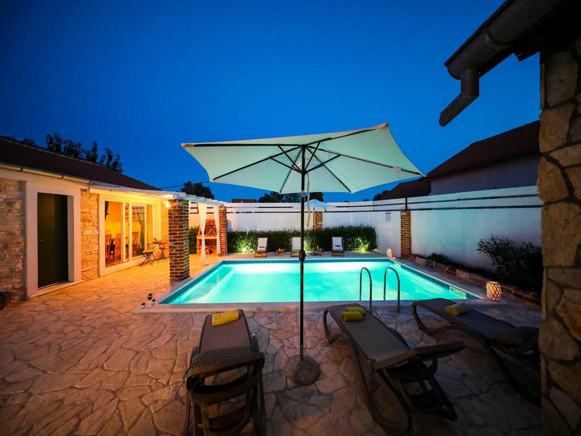 Villa Ikka in Pridraga: authentieke stenen villa met privézwembad bij Zadar - foto 15