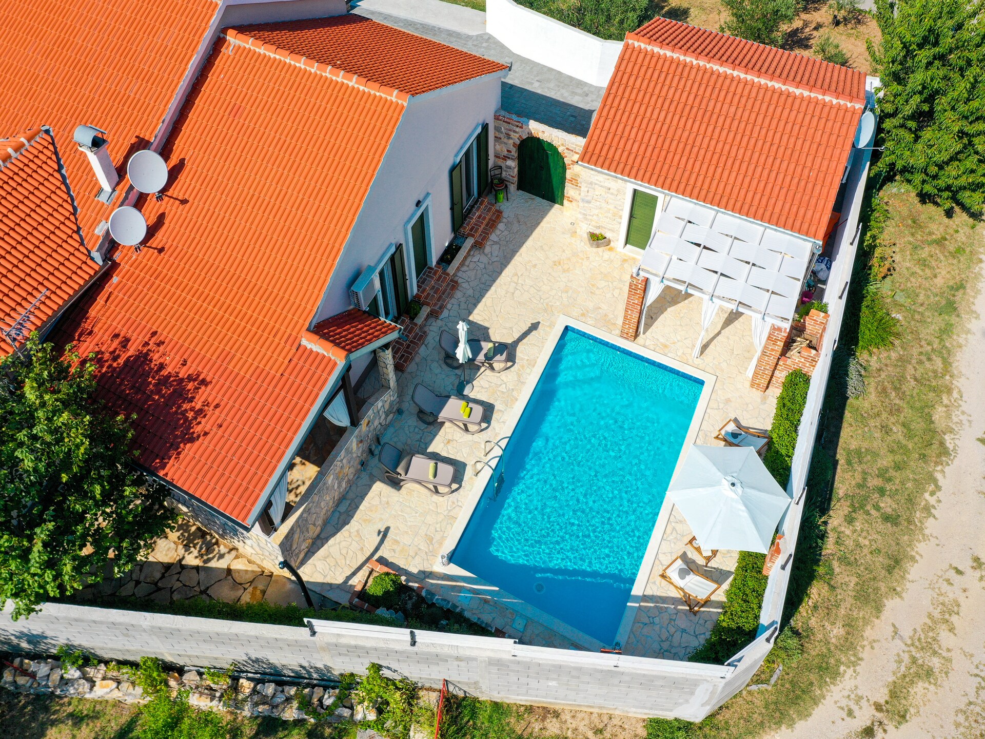 Villa Ikka in Pridraga: authentieke stenen villa met privézwembad bij Zadar - foto 9