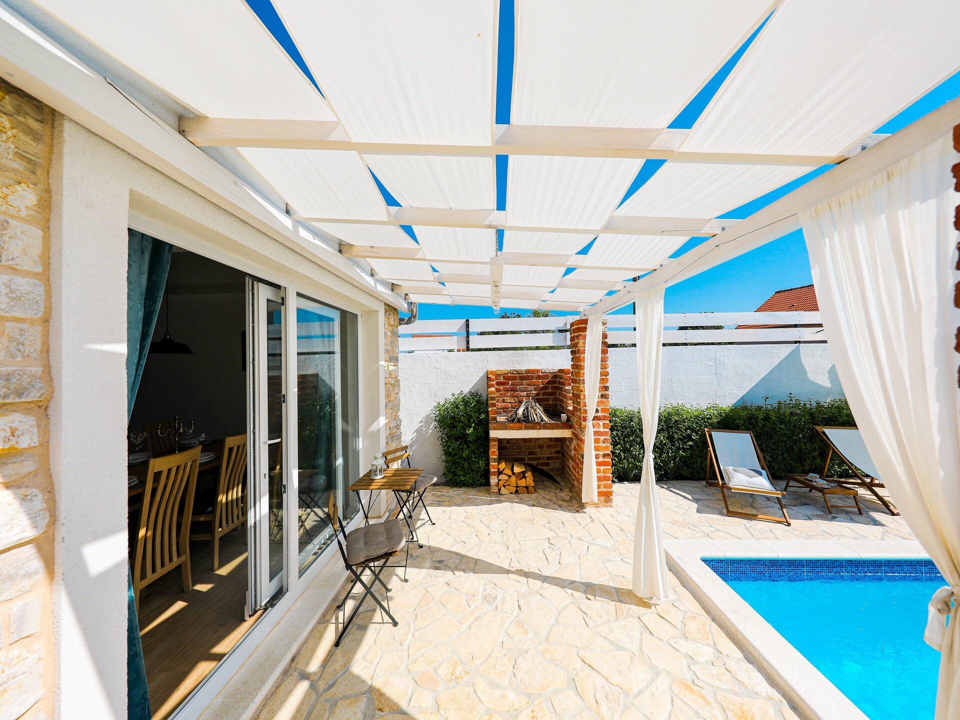 Villa Ikka in Pridraga: authentieke stenen villa met privézwembad bij Zadar - foto 21