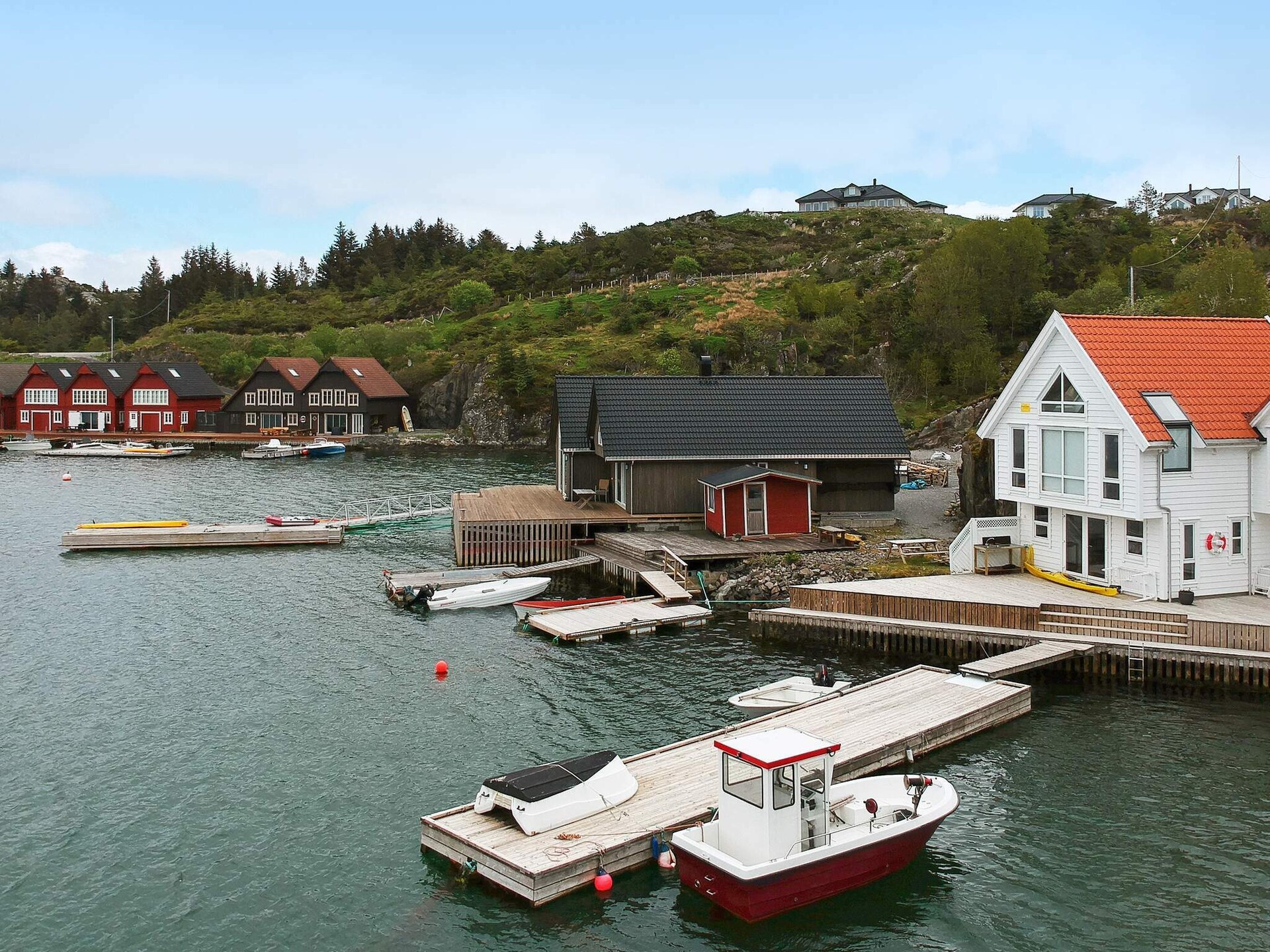 Authentiek vissershuis direct aan het fjord bij Urangsvåg - foto 1
