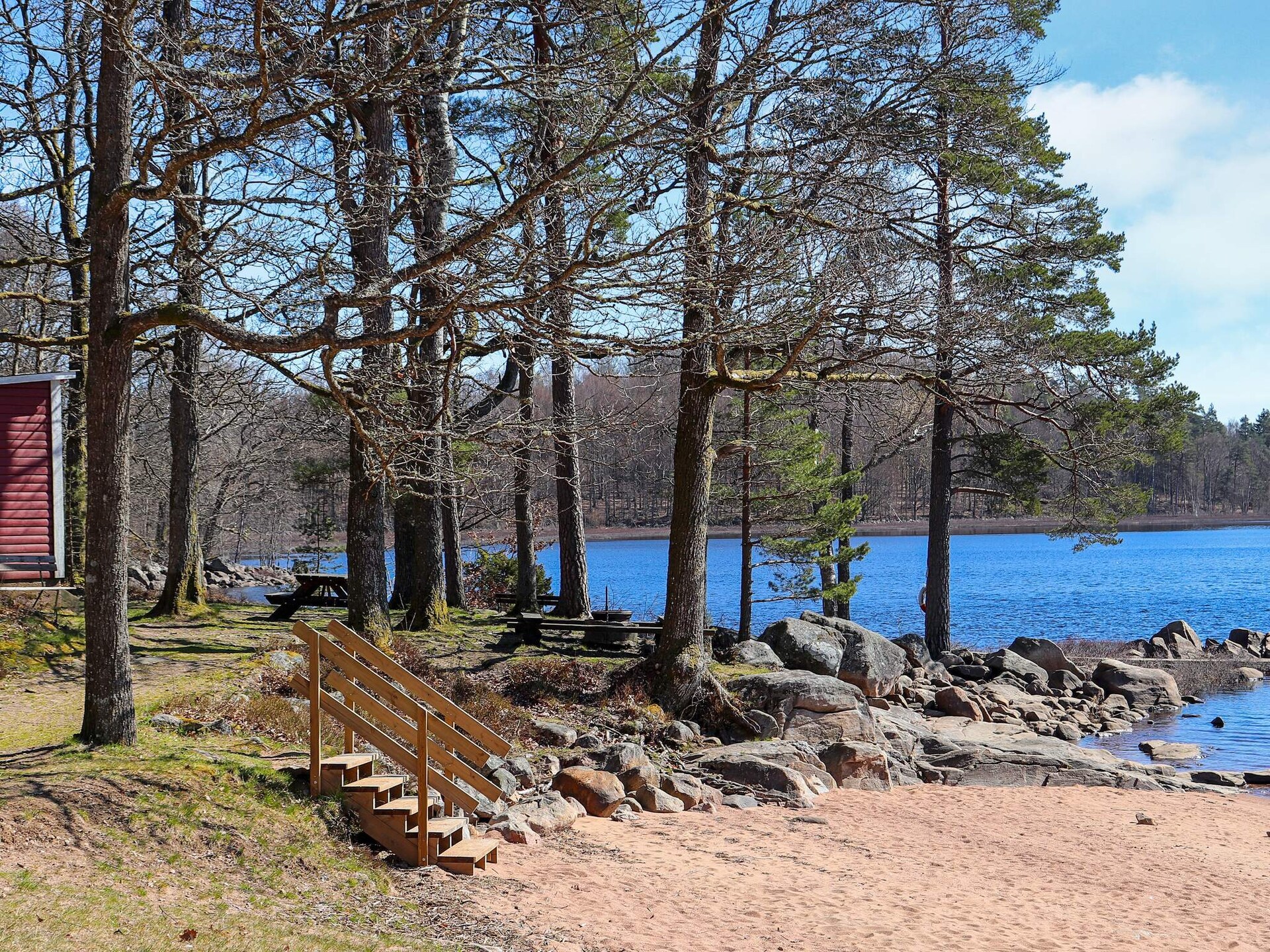 Vrijstaand vakantiehuis met sauna en zicht op Kalvsjön in Jämtland - foto 8