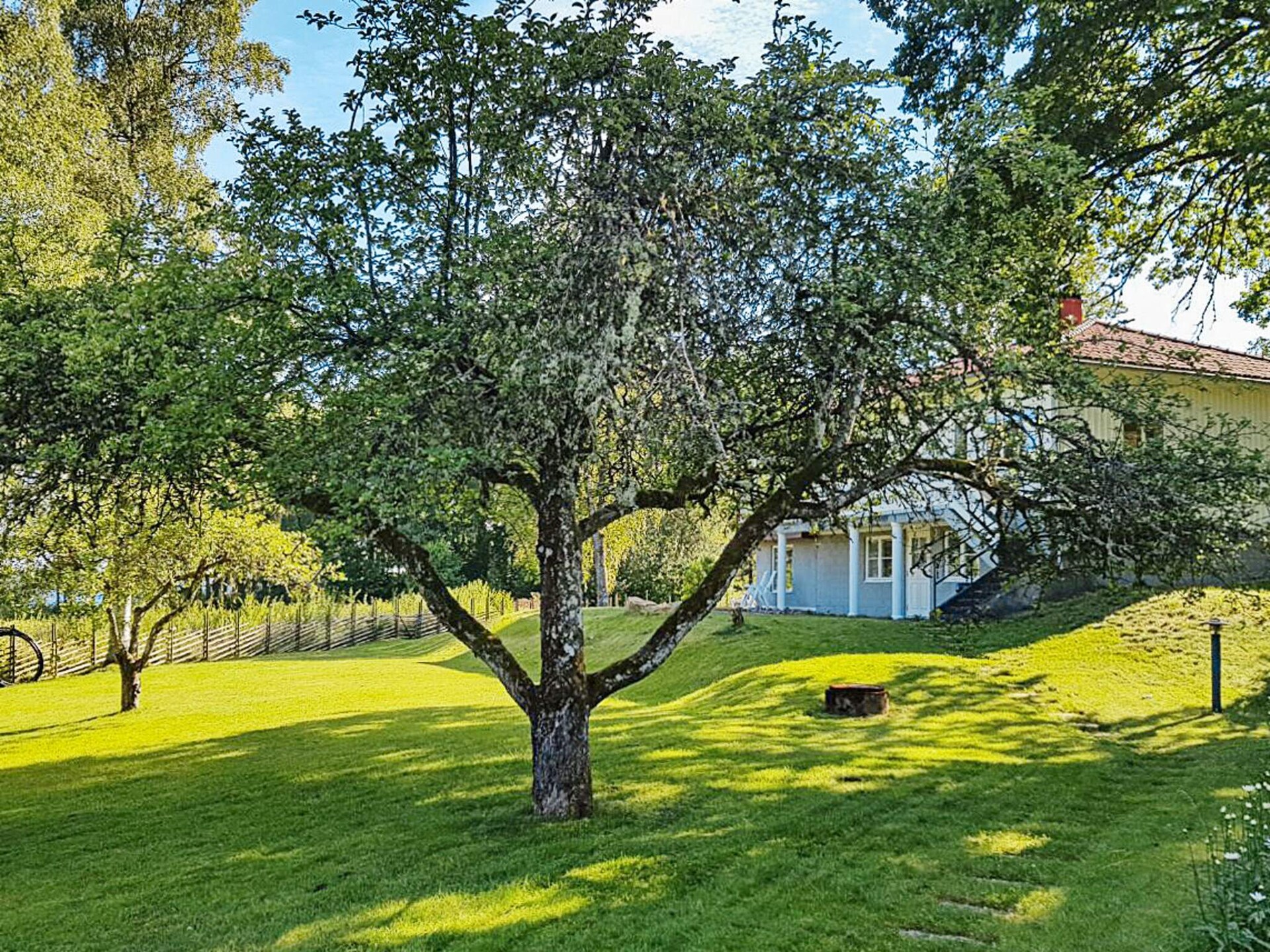 Vrijstaand vakantiehuis met sauna en zicht op Kalvsjön in Jämtland - foto 7