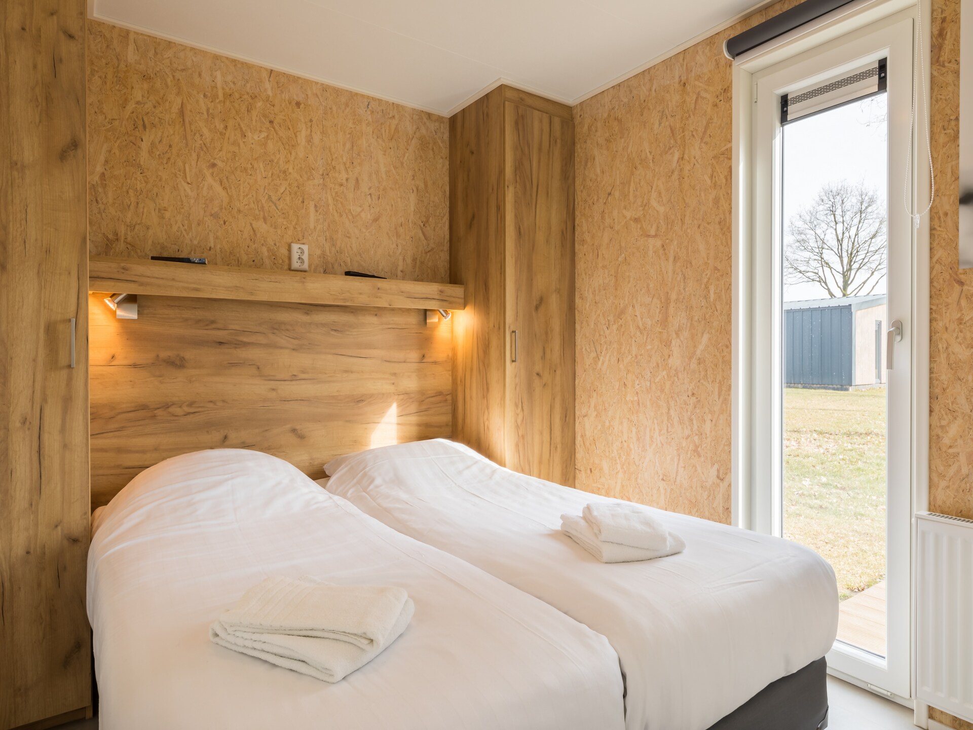 Vrijstaand chalet in hartje Drenthe, op rustig vakantiepark met zwembad - foto 9