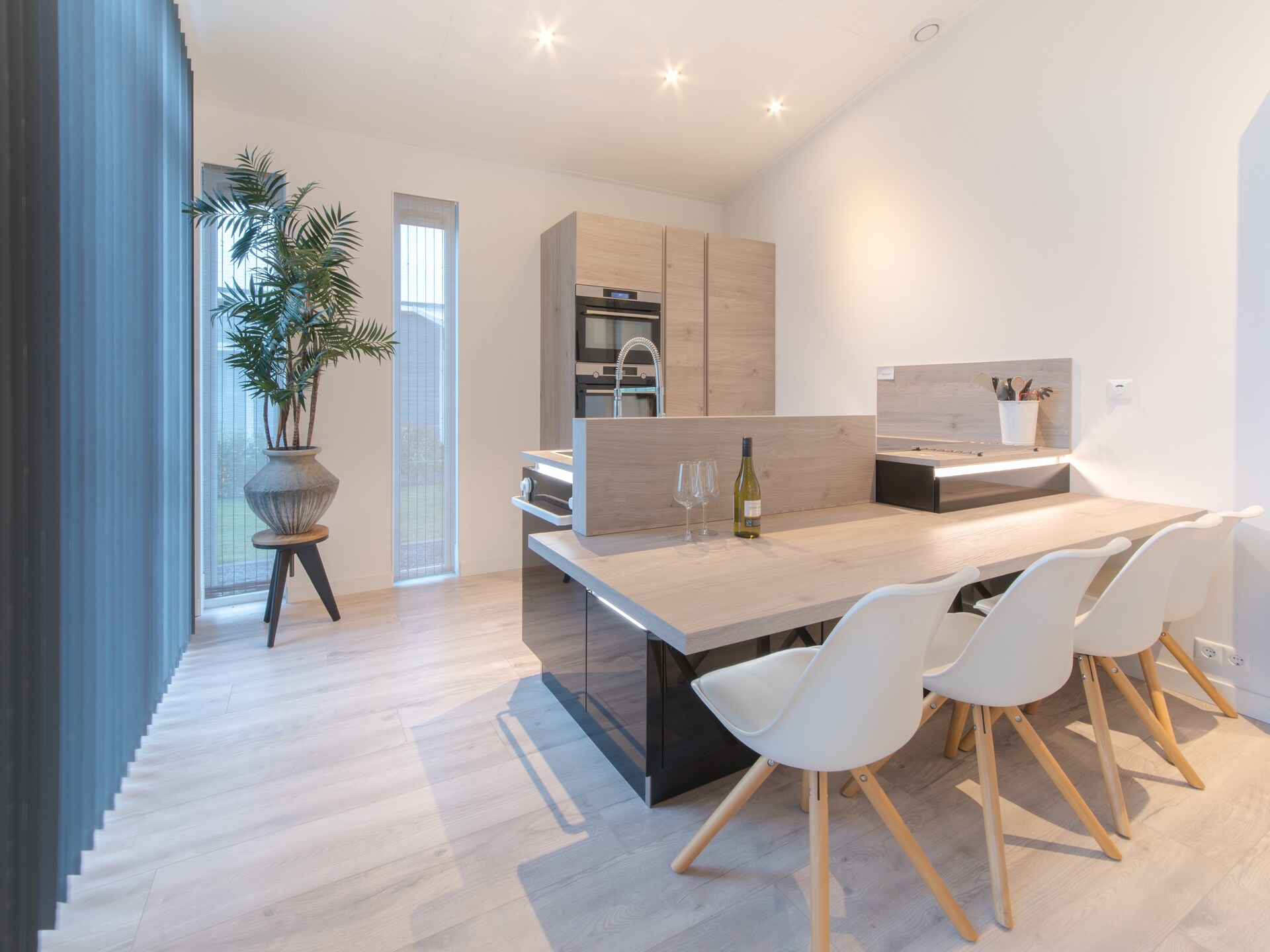 Stijlvol chalet aan de Oosterschelde met privéterras en sfeerhaarden - foto 5