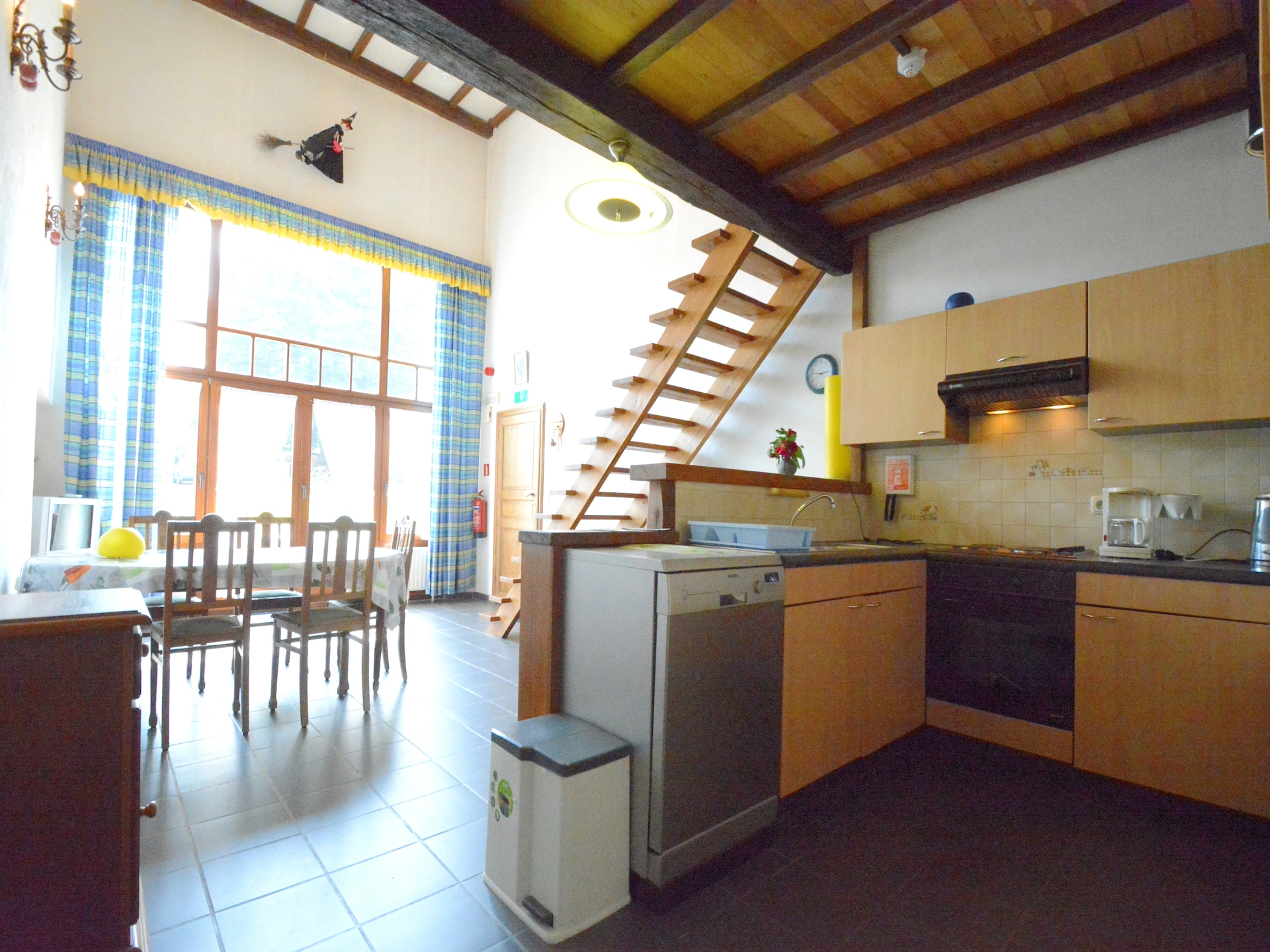 5-persoons vakantiehuis met vintage sfeer en twee terrassen in Daverdisse - foto 8