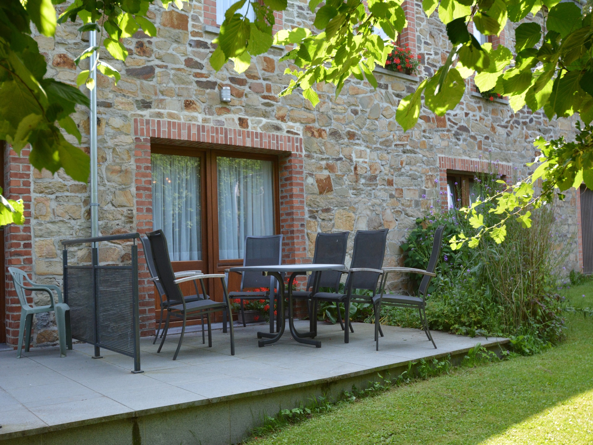 5-persoons vakantiehuis met vintage sfeer en twee terrassen in Daverdisse - foto 12