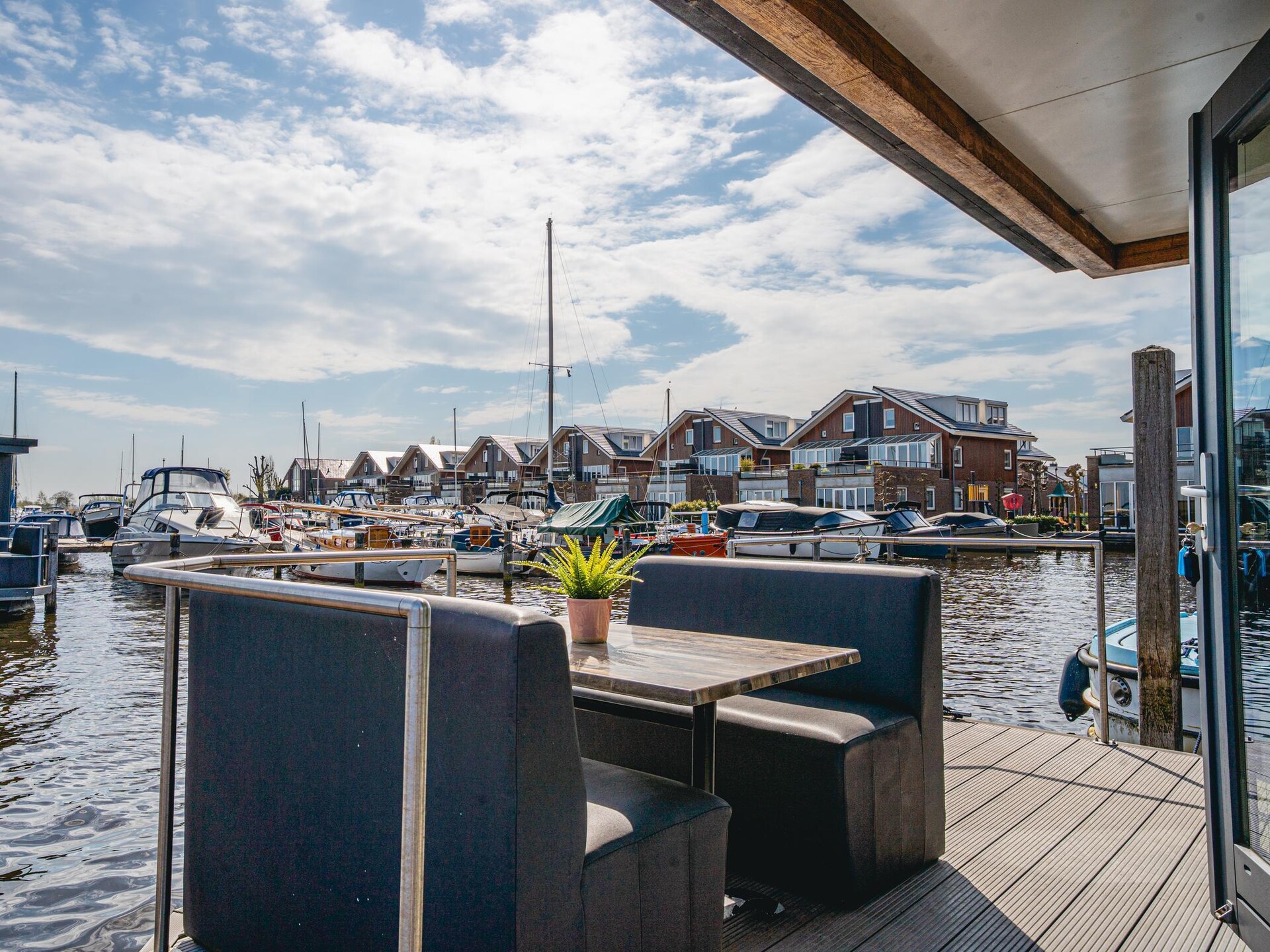 Moderne woonboot met panoramisch uitzicht op het Uitgeestermeer - foto 6