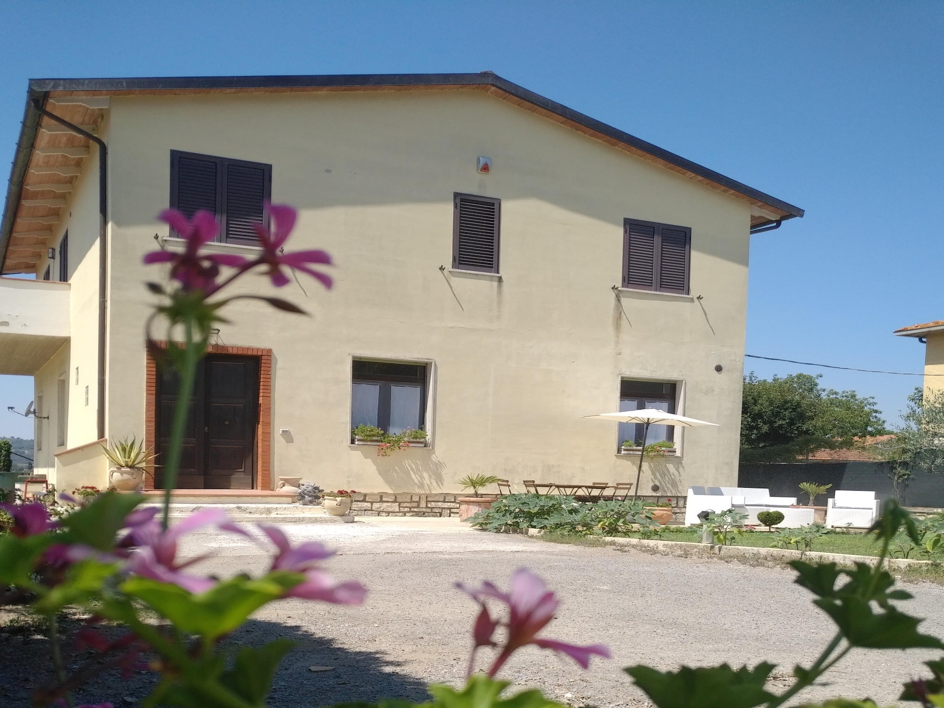 Gelijkvloers Toscaans vakantiehuis met privétuin en zwembad in Lucignano - foto 9