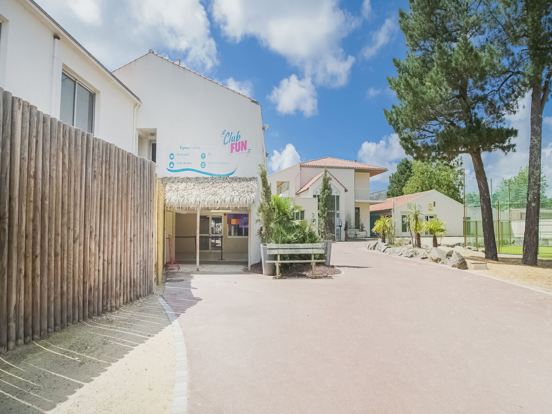 Op 1,5 km van het strand: Moderne stacaravan in Saint-Jean-de-Monts - foto 18