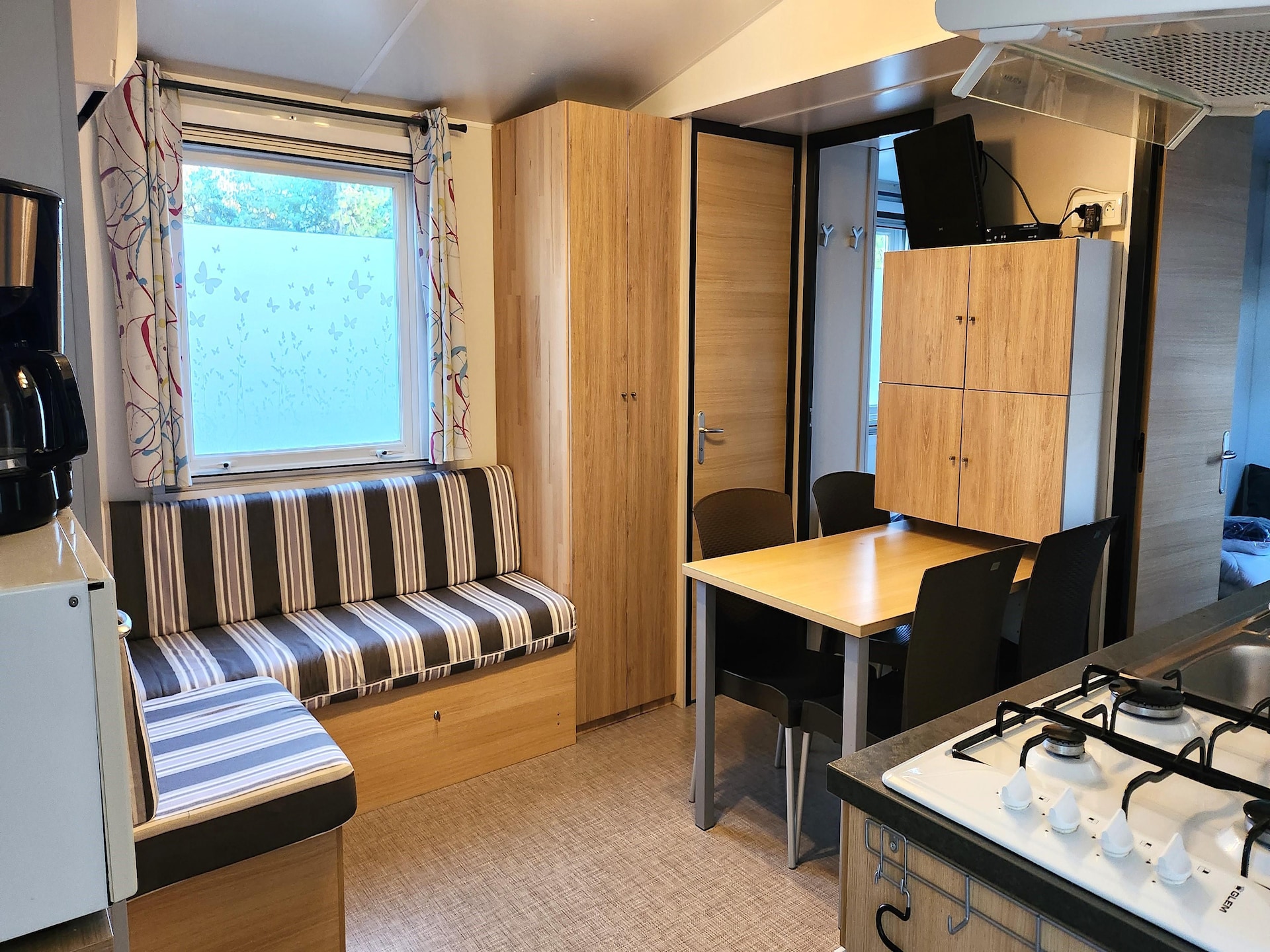Op 1,5 km van het strand: Moderne stacaravan in Saint-Jean-de-Monts - foto 2