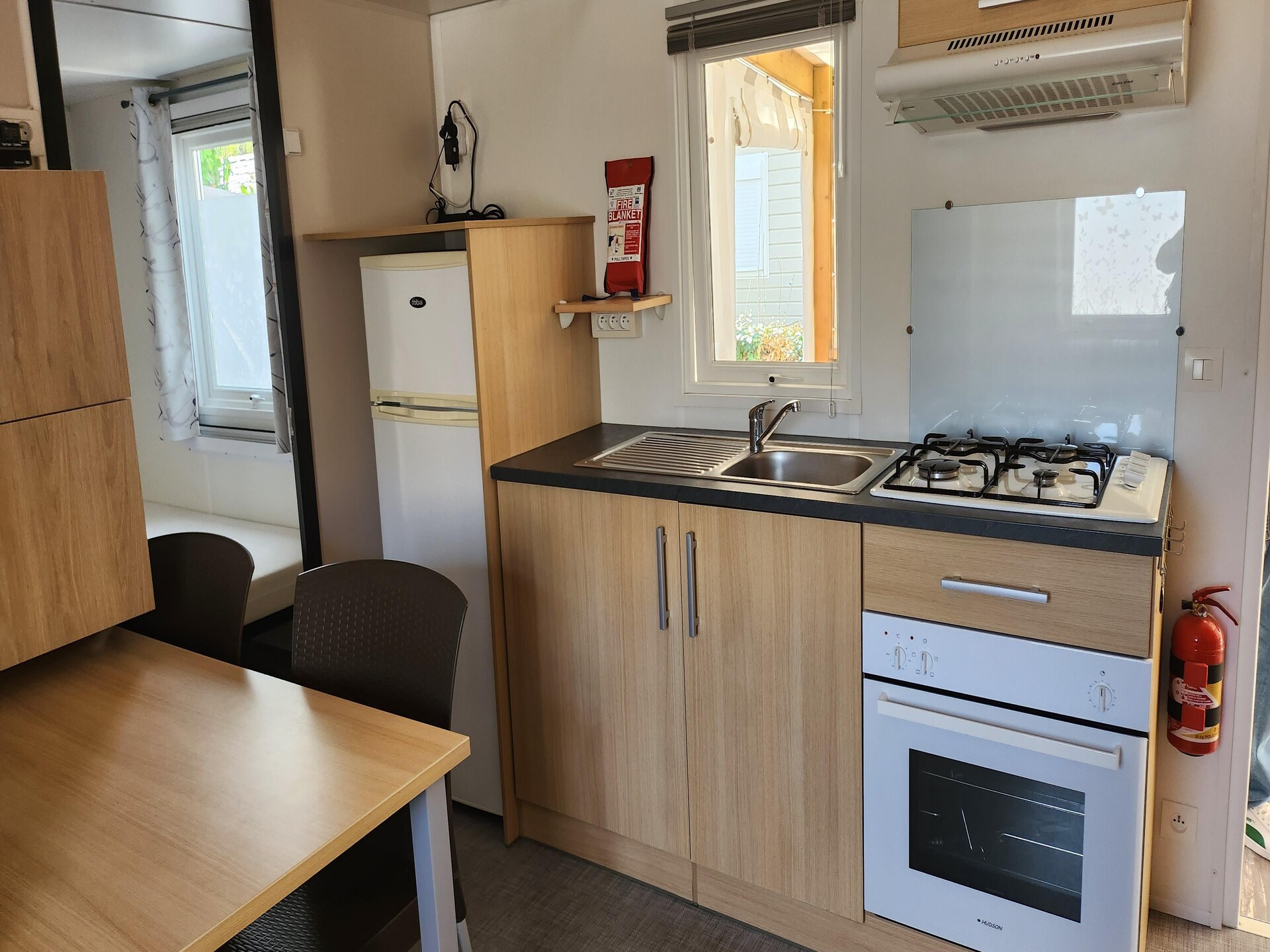 Op 1,5 km van het strand: Moderne stacaravan in Saint-Jean-de-Monts - foto 3
