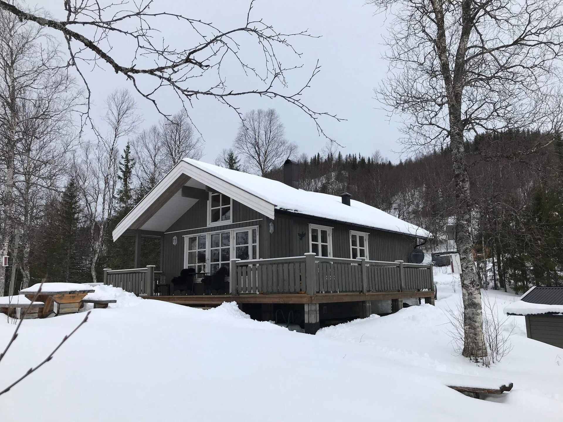 Zonovergoten vakantiehuis aan visrijk meer in Melkedalen, op 20 meter van het strand - foto 18