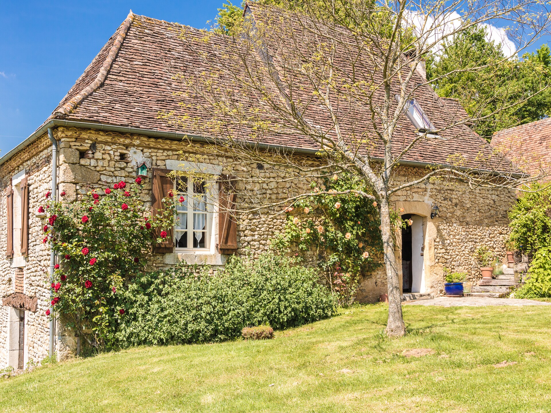 18e-eeuws vakantiehuis met privézwembad en panoramisch uitzicht in de Dordogne - foto 1