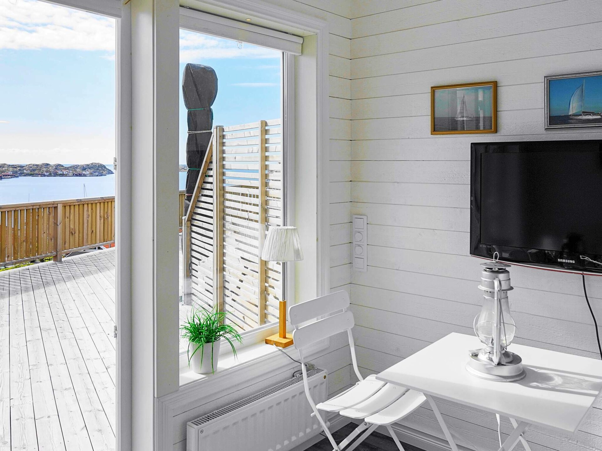Panoramazicht op zee: modern vakantiehuisje bij Rönnäng, Tjörn - foto 10