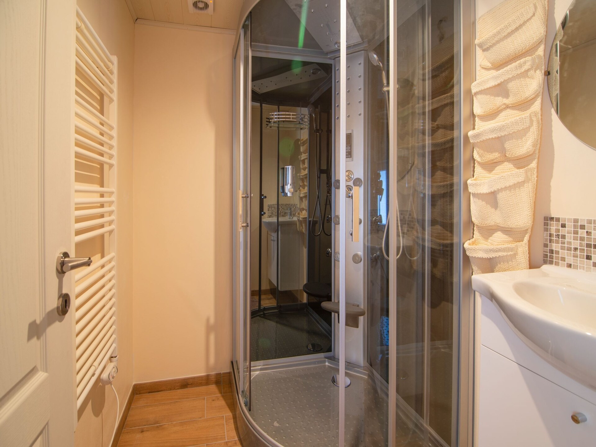 Ruim vakantiehuis met wellness voor 14 personen in Gouvy - foto 36