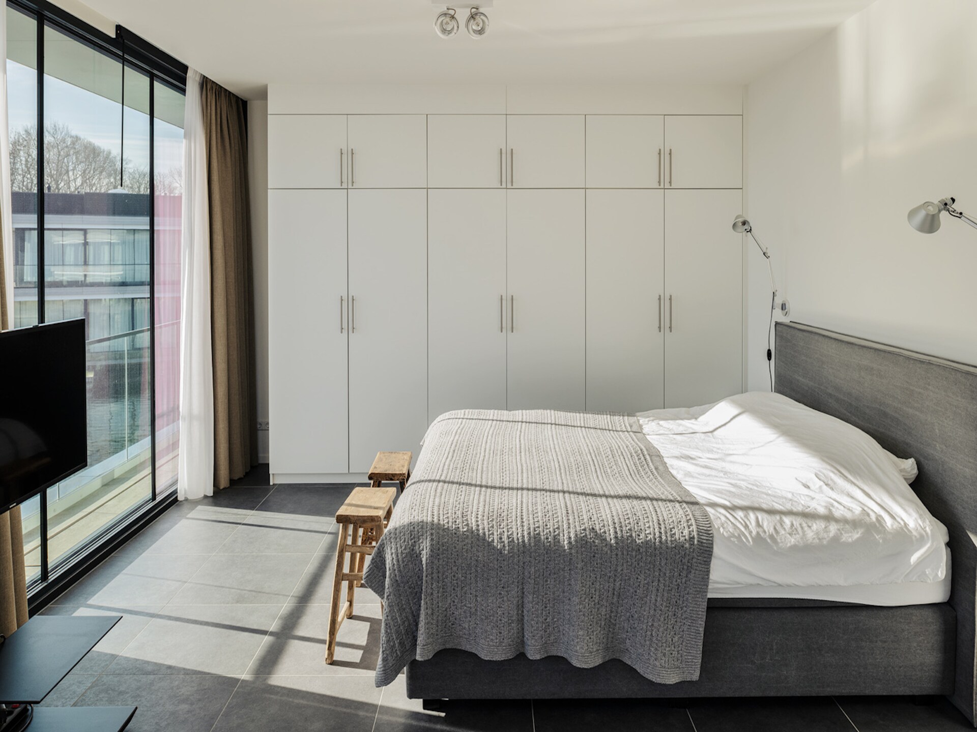 Luxe watervilla met haard en steiger aan het Veerse Meer, huisdieren welkom - foto 11