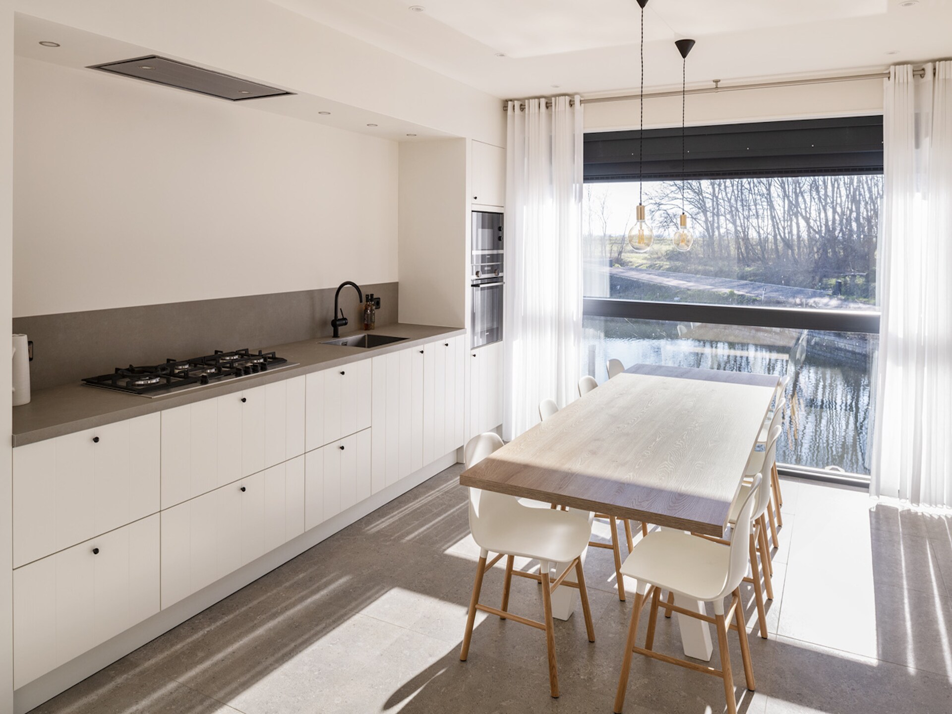 Luxe watervilla met haard en steiger aan het Veerse Meer, huisdieren welkom - foto 8