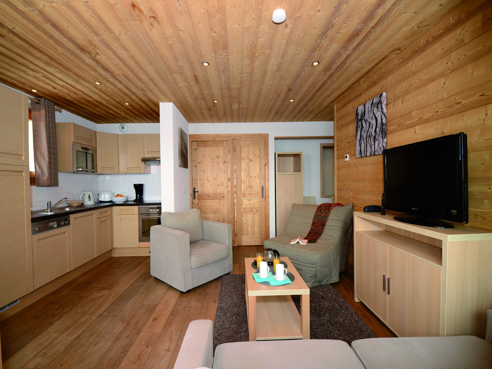 Authentiek chalet in Arâches-La-Frasse, direct aan de piste met uitzicht - foto 9