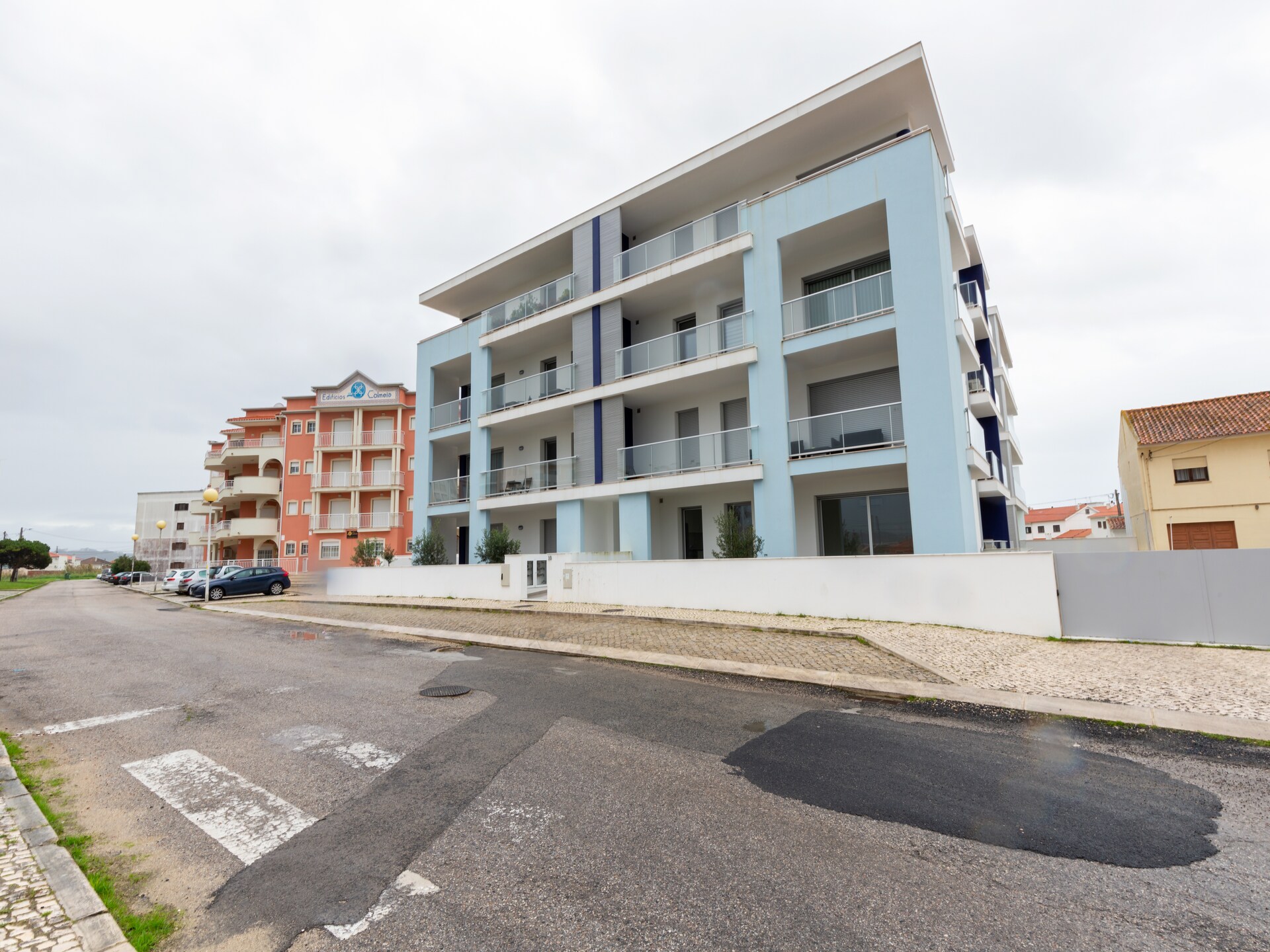 Licht appartement met dakterras en zwembad op 700 meter van de baai - foto 23