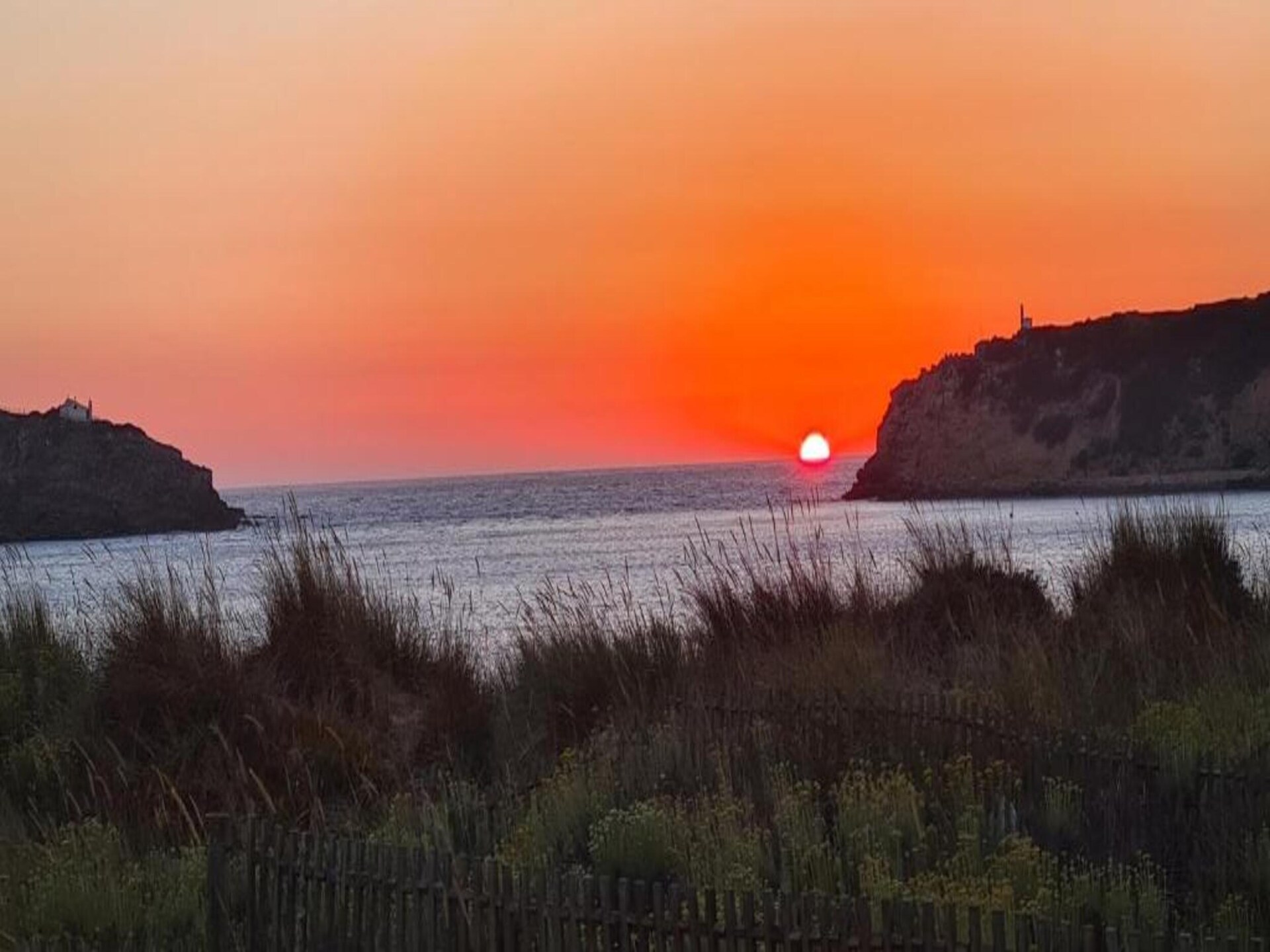 Licht appartement met dakterras en zwembad op 700 meter van de baai - foto 37