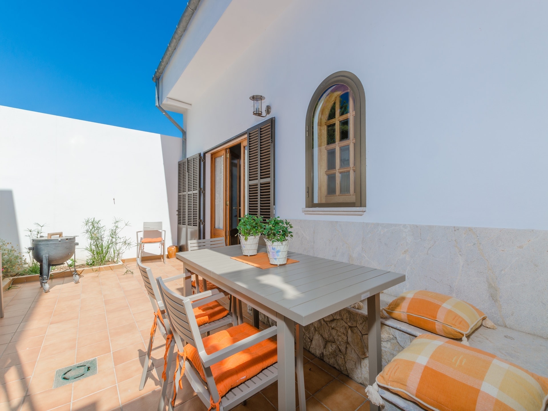 Authentieke Mallorcaanse villa met privézwembad in het hart van Sa Pobla - foto 37