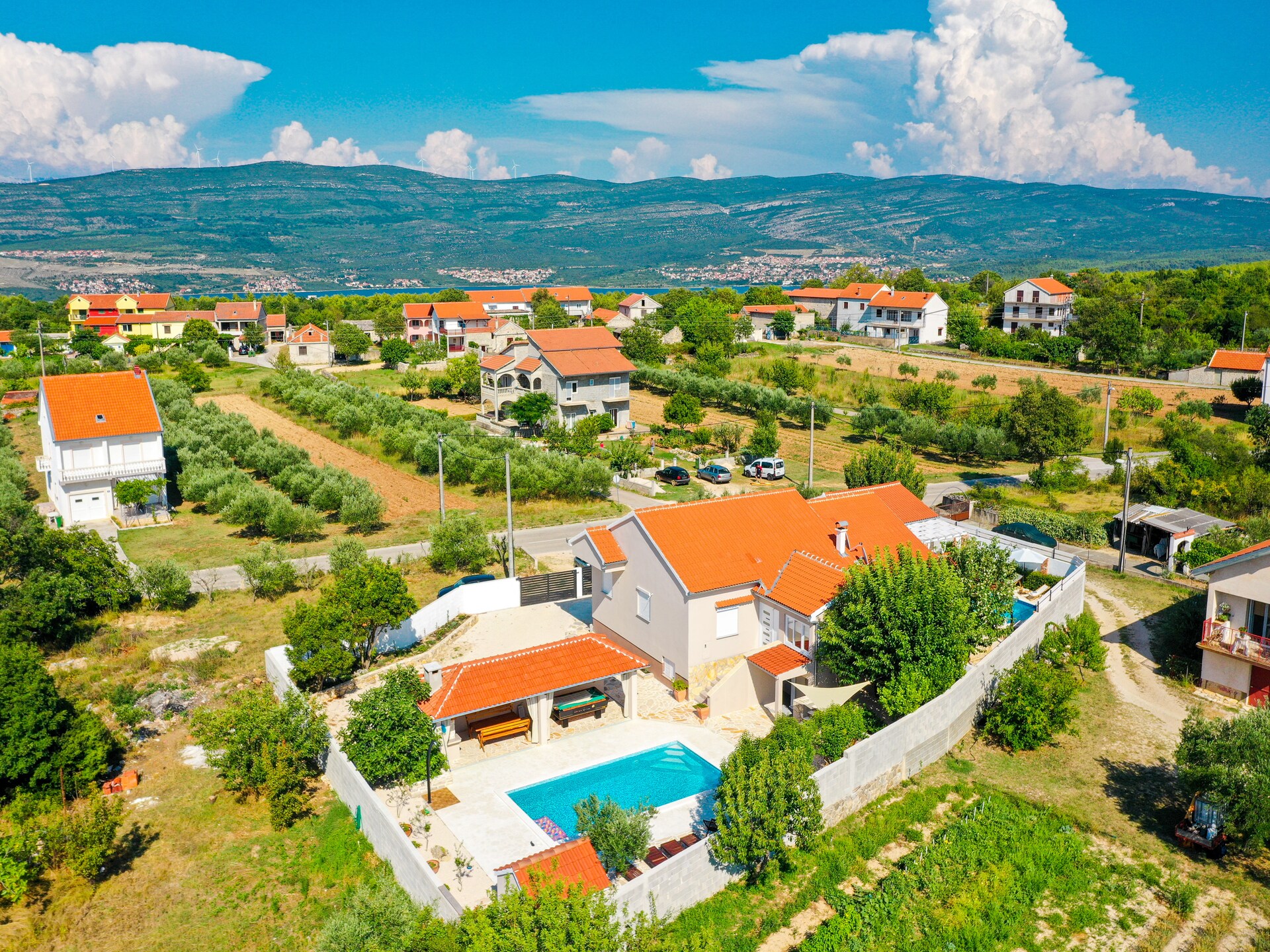 Villa Barka met privézwembad en biljart nabij Zadar - foto 14
