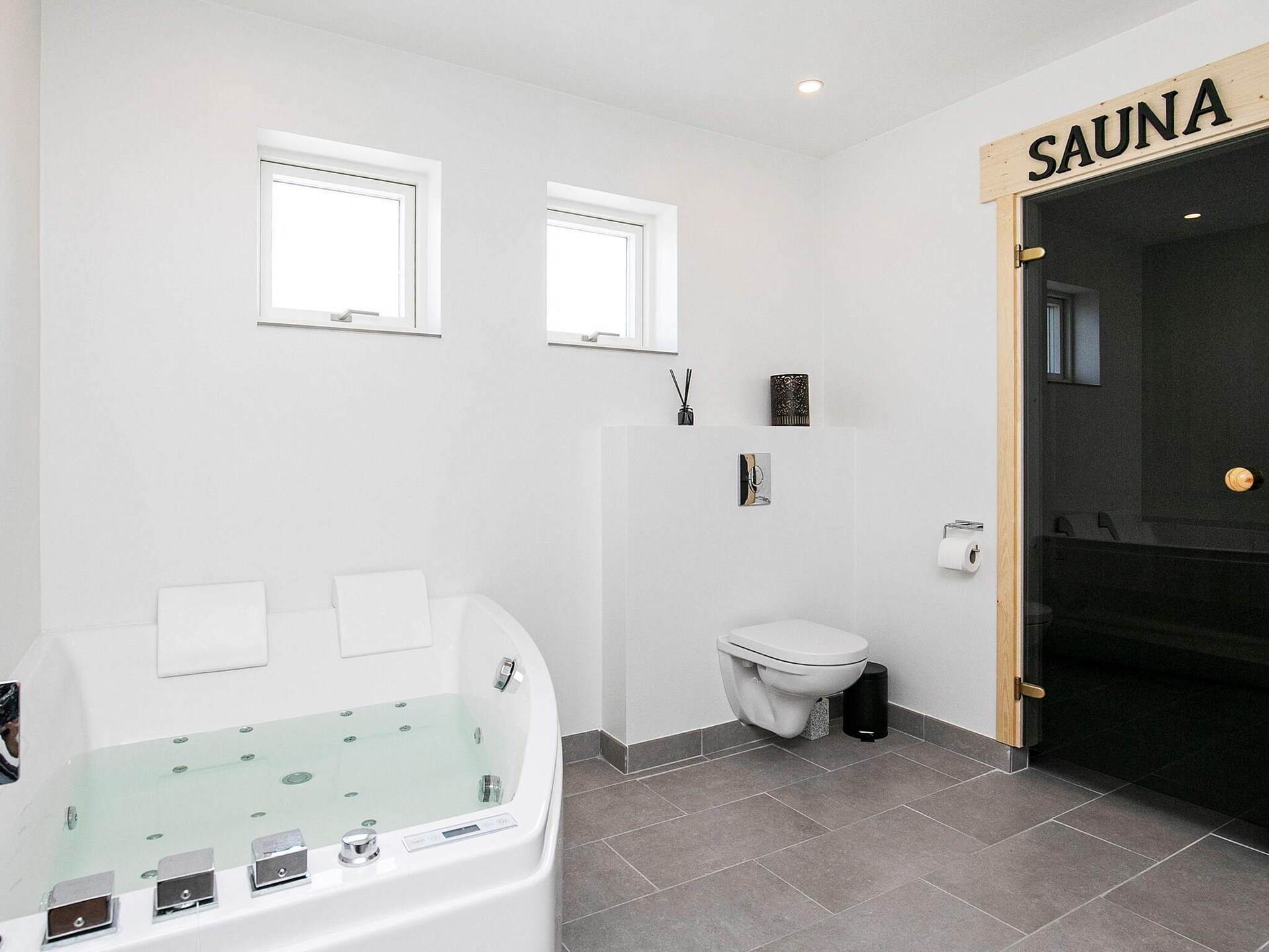 Luxe vakantiehuis voor 14 personen met whirlpool, sauna en activiteitenruimte op 500m van zee - foto 10