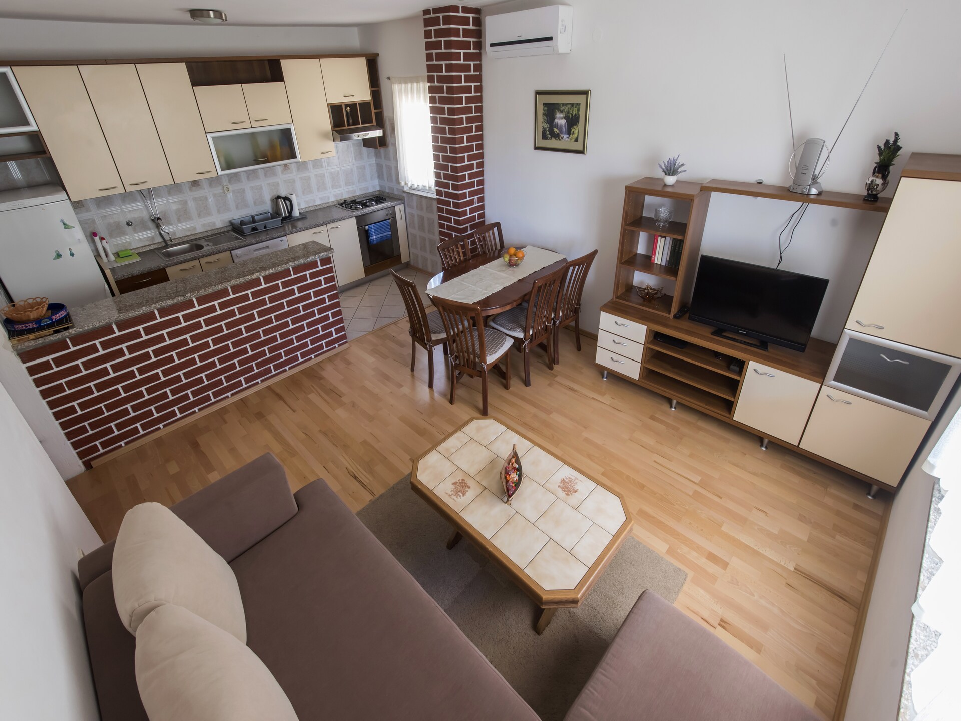 Op 300 m van zee: Ruim appartement in Starigrad Paklenica - foto 13