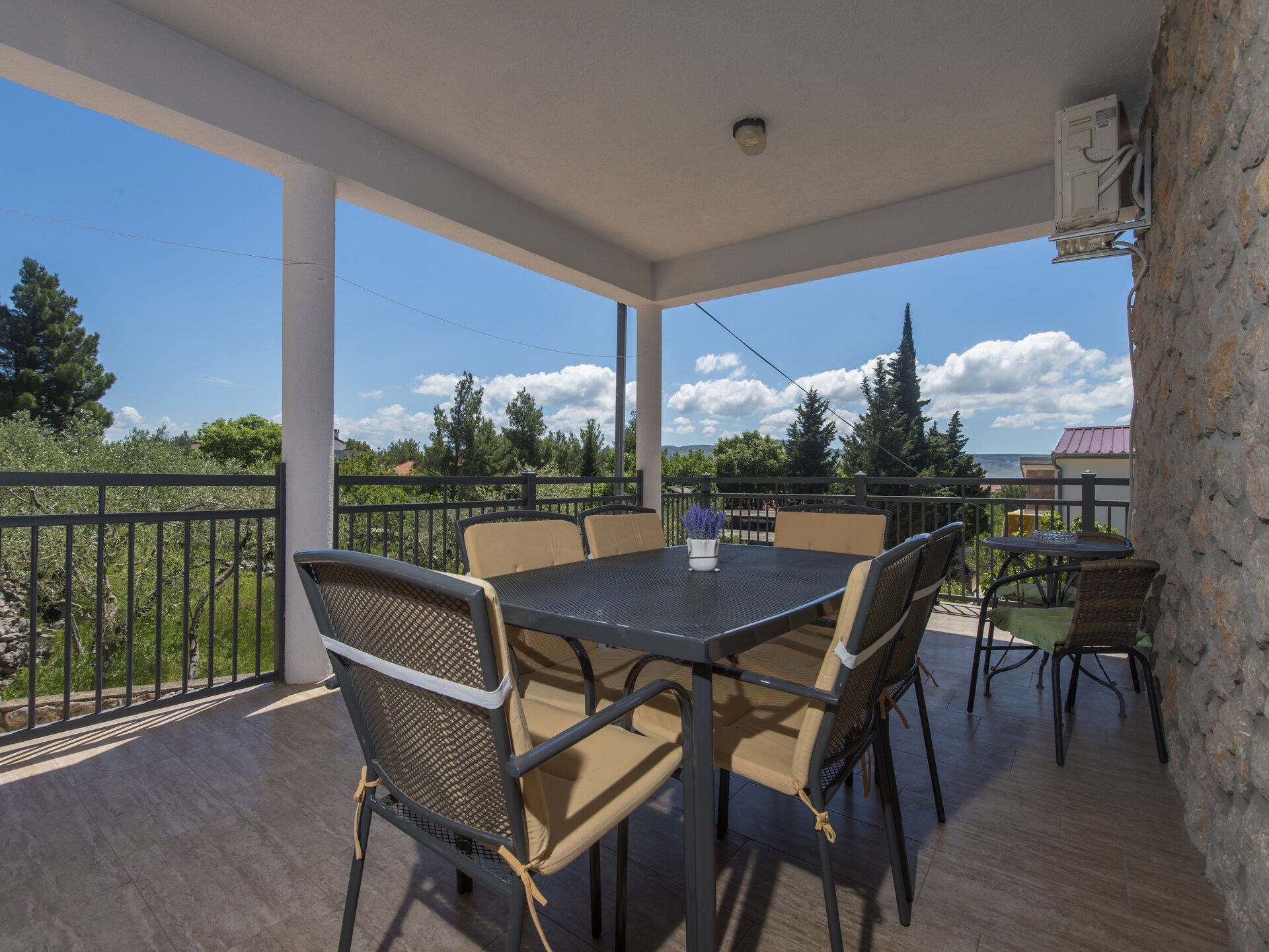 Op 300 m van zee: Ruim appartement in Starigrad Paklenica - foto 22