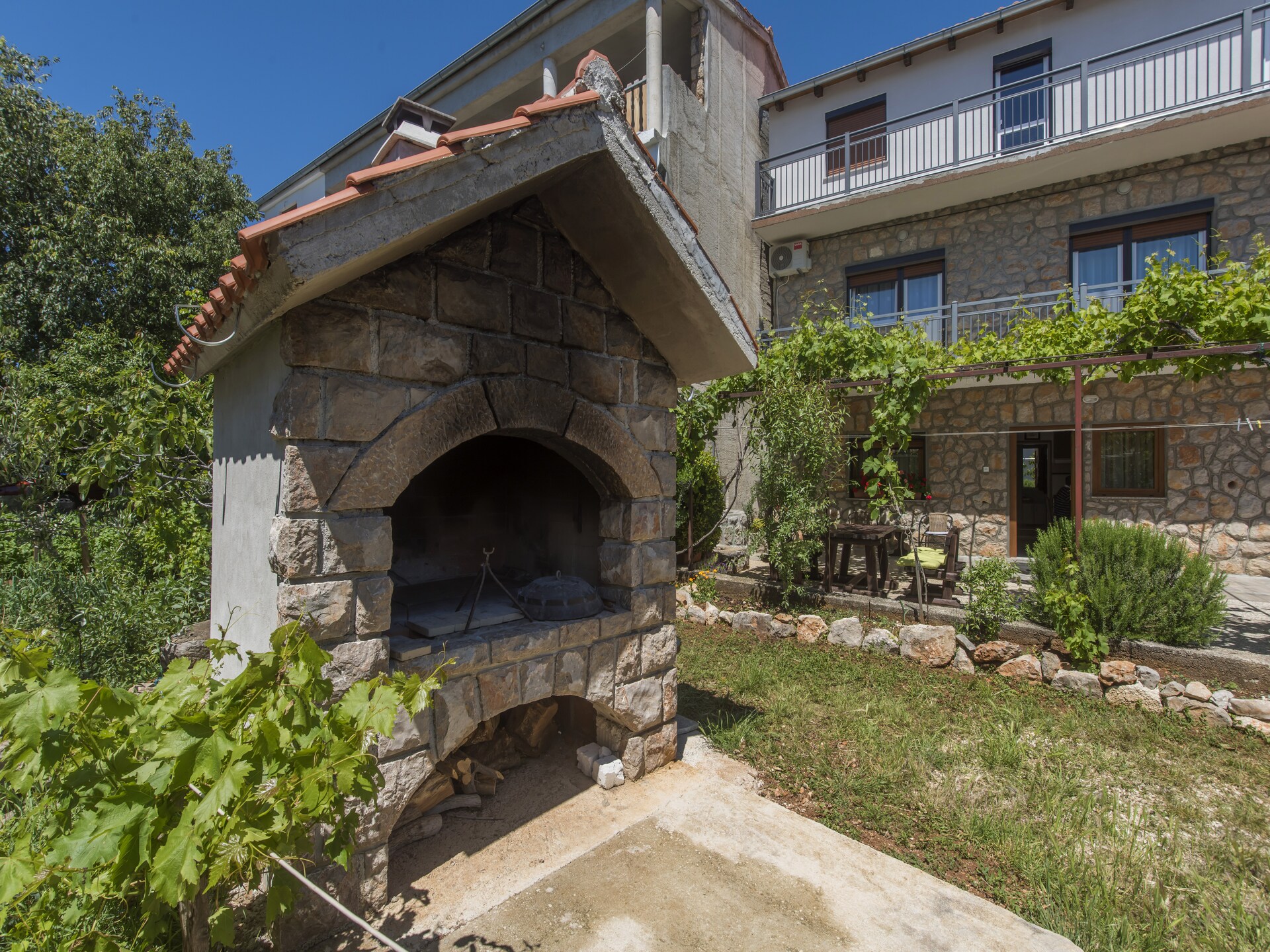 Op 300 m van zee: Ruim appartement in Starigrad Paklenica - foto 26