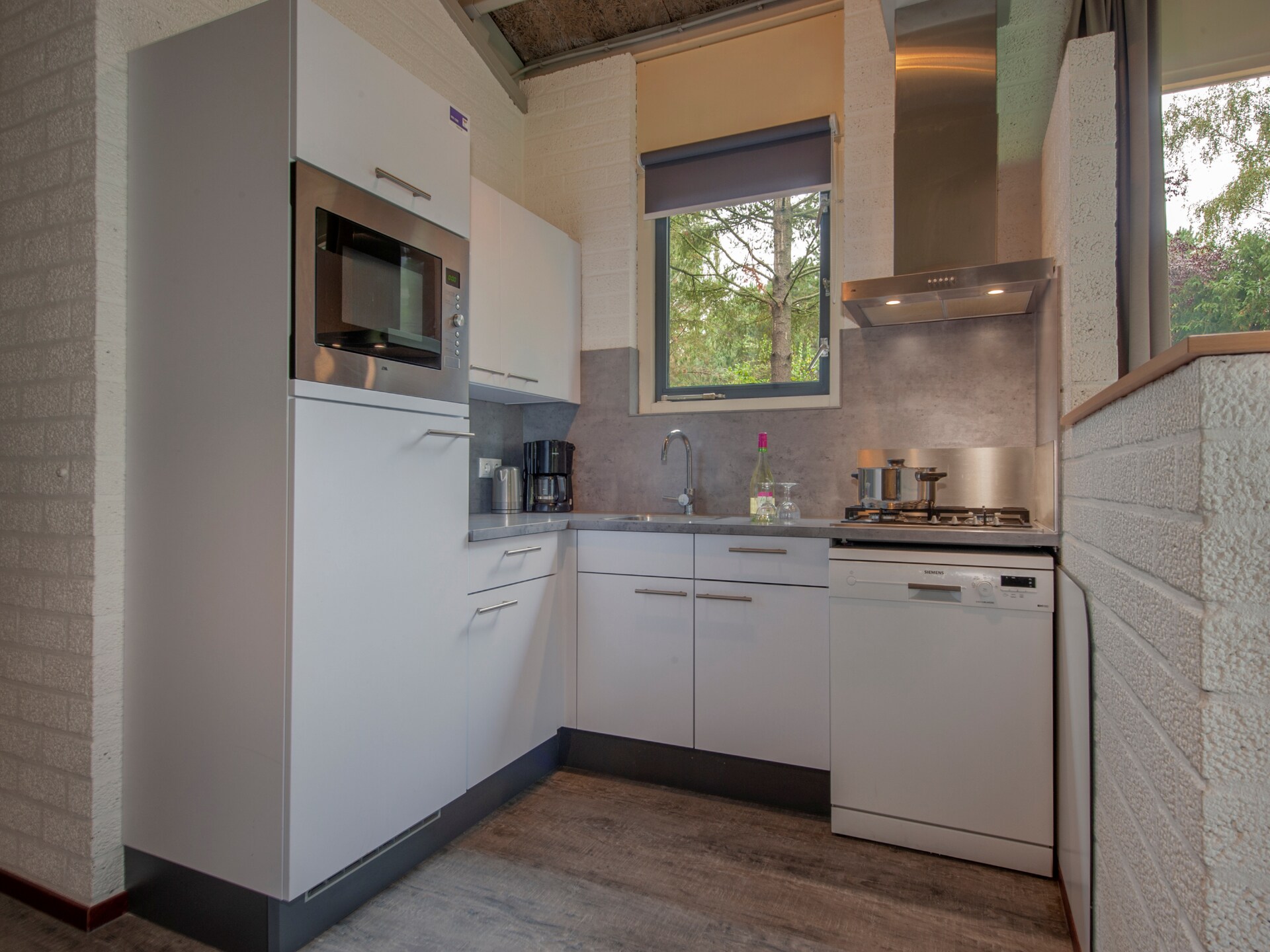Halfvrijstaande bungalow voor 4 personen op Vakantiepark Weerterbergen - foto 5