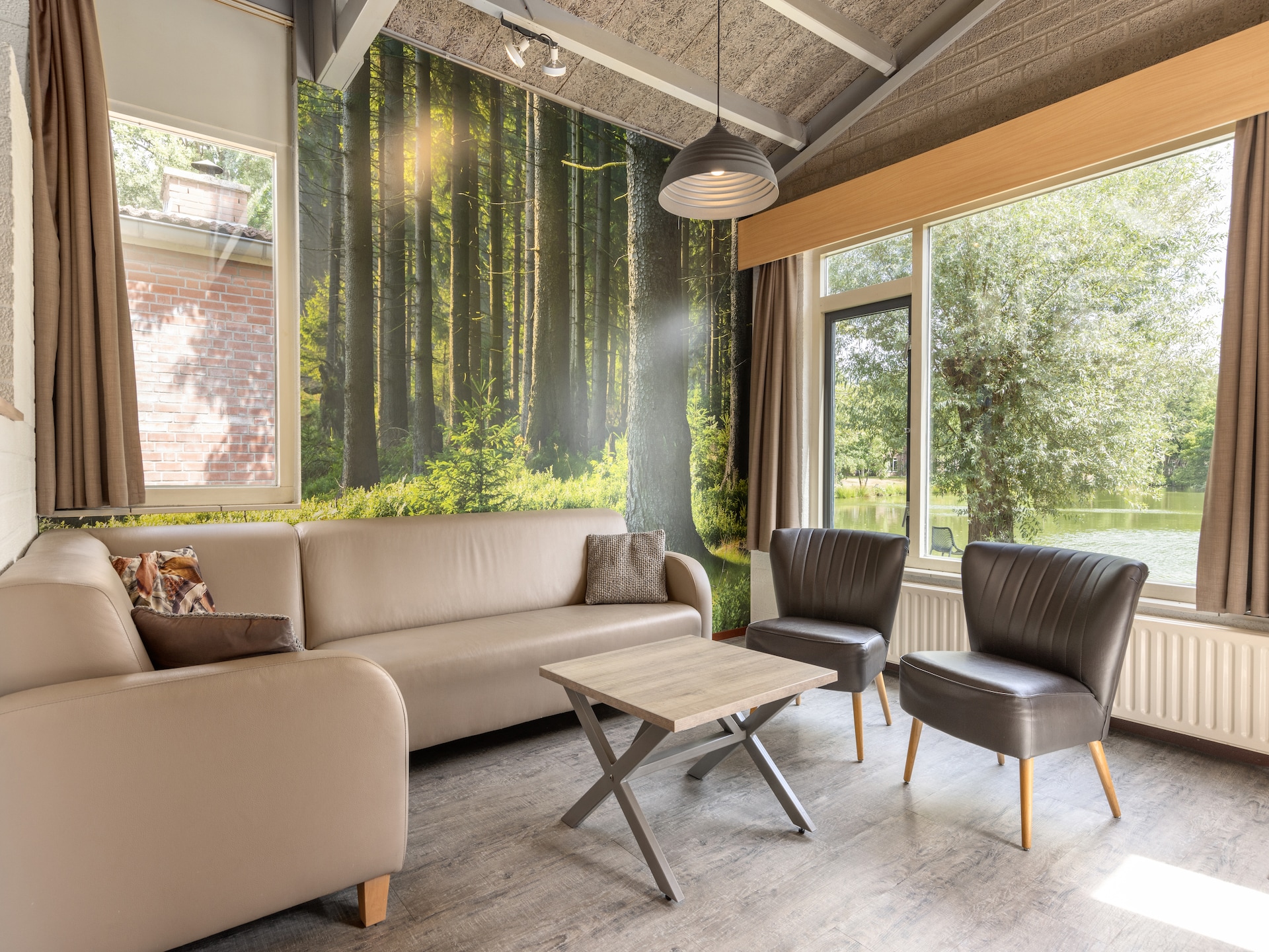 Halfvrijstaande bungalow met wellness op rustig familiepark in Weert - foto 17