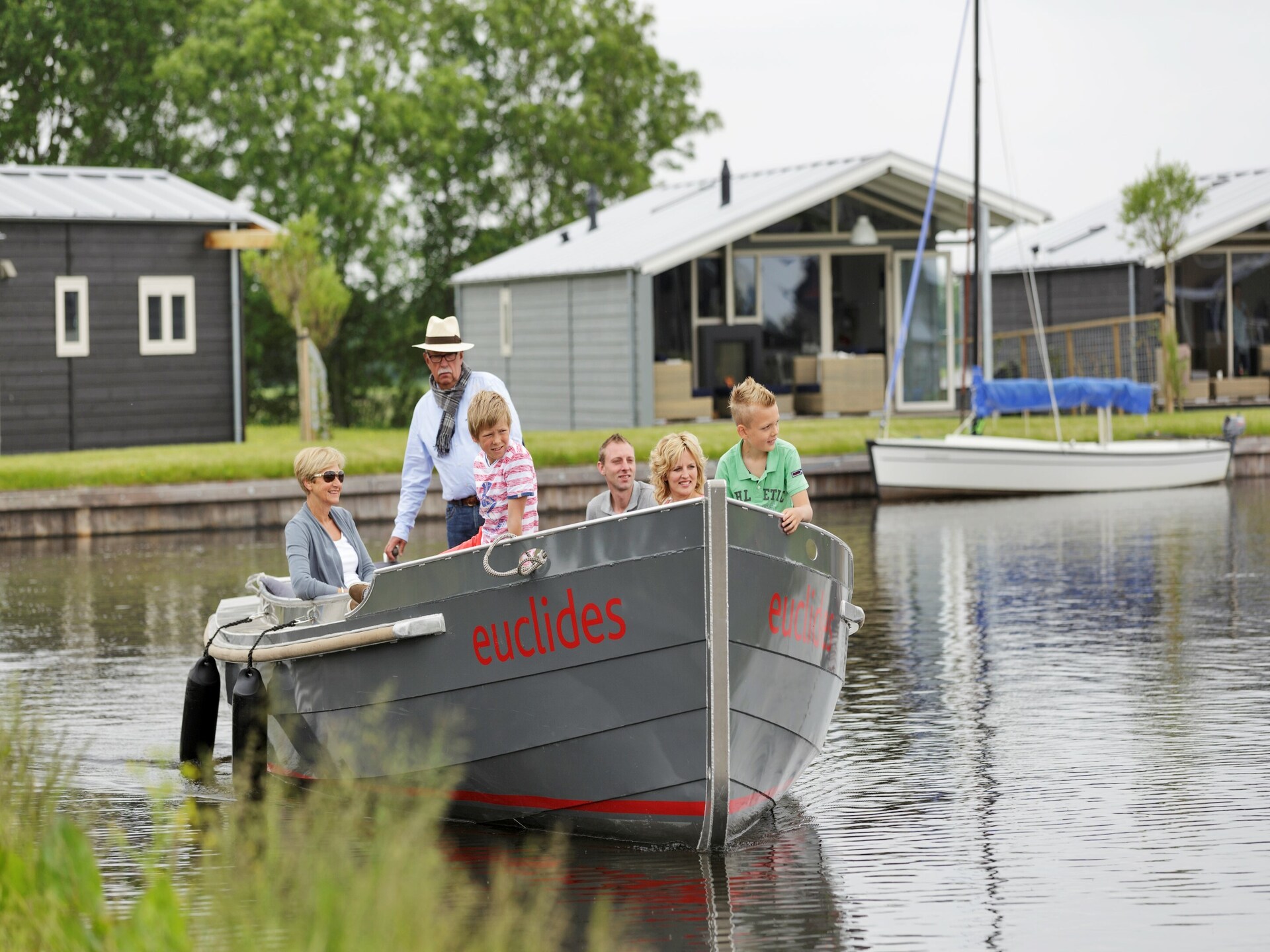 Waterhuisje aan het meer in Friesland voor 4 personen - foto 17