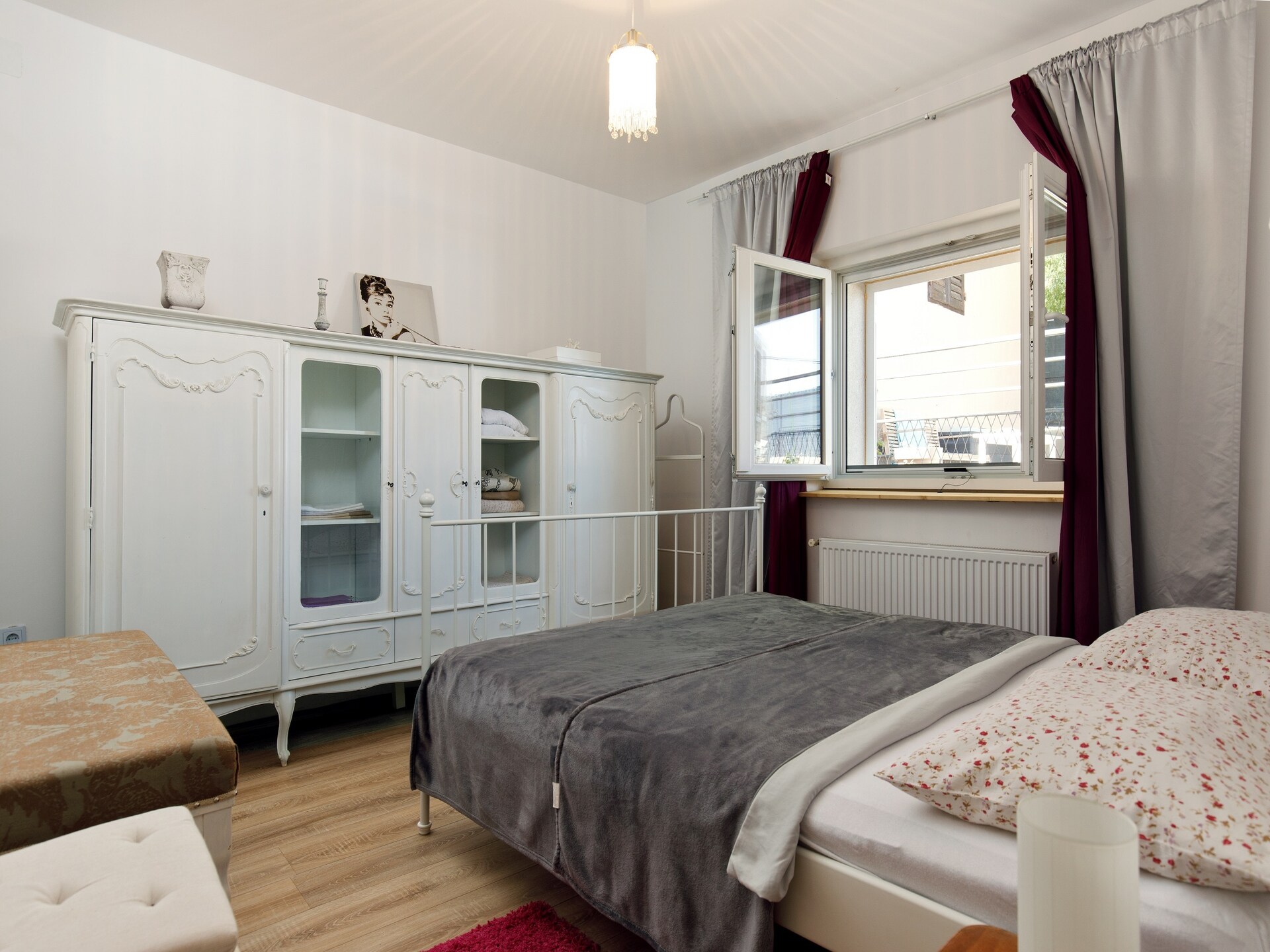 Drnis Dream: Ruim vakantiehuis met privézwembad in hartje Dalmatië - foto 5
