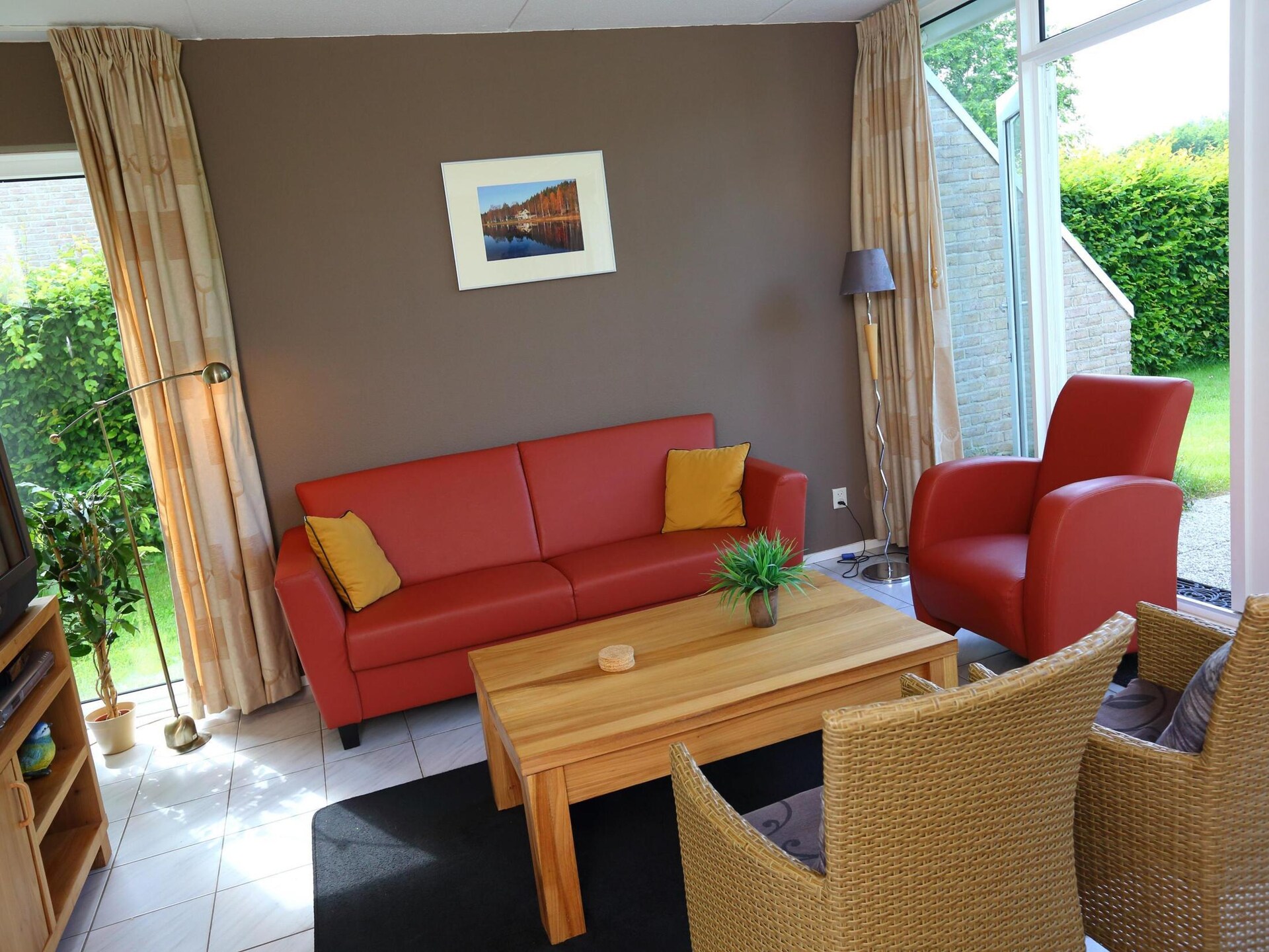 Comfortabel 6-persoons vakantiehuis op Vakantiepark Emslandermeer in Vlagtwedde - foto 2