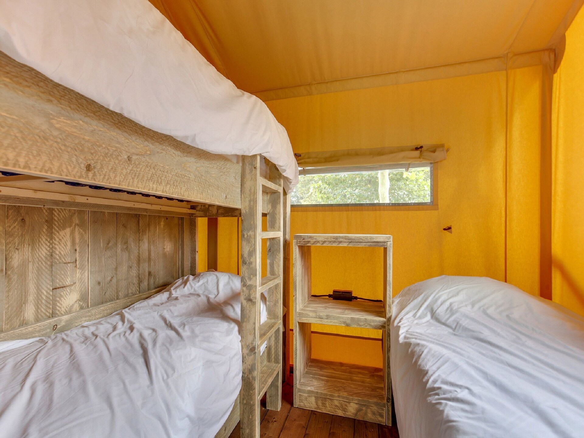 Glamping tent met pelletkachel en eigen bar in Uden, honden welkom - foto 7