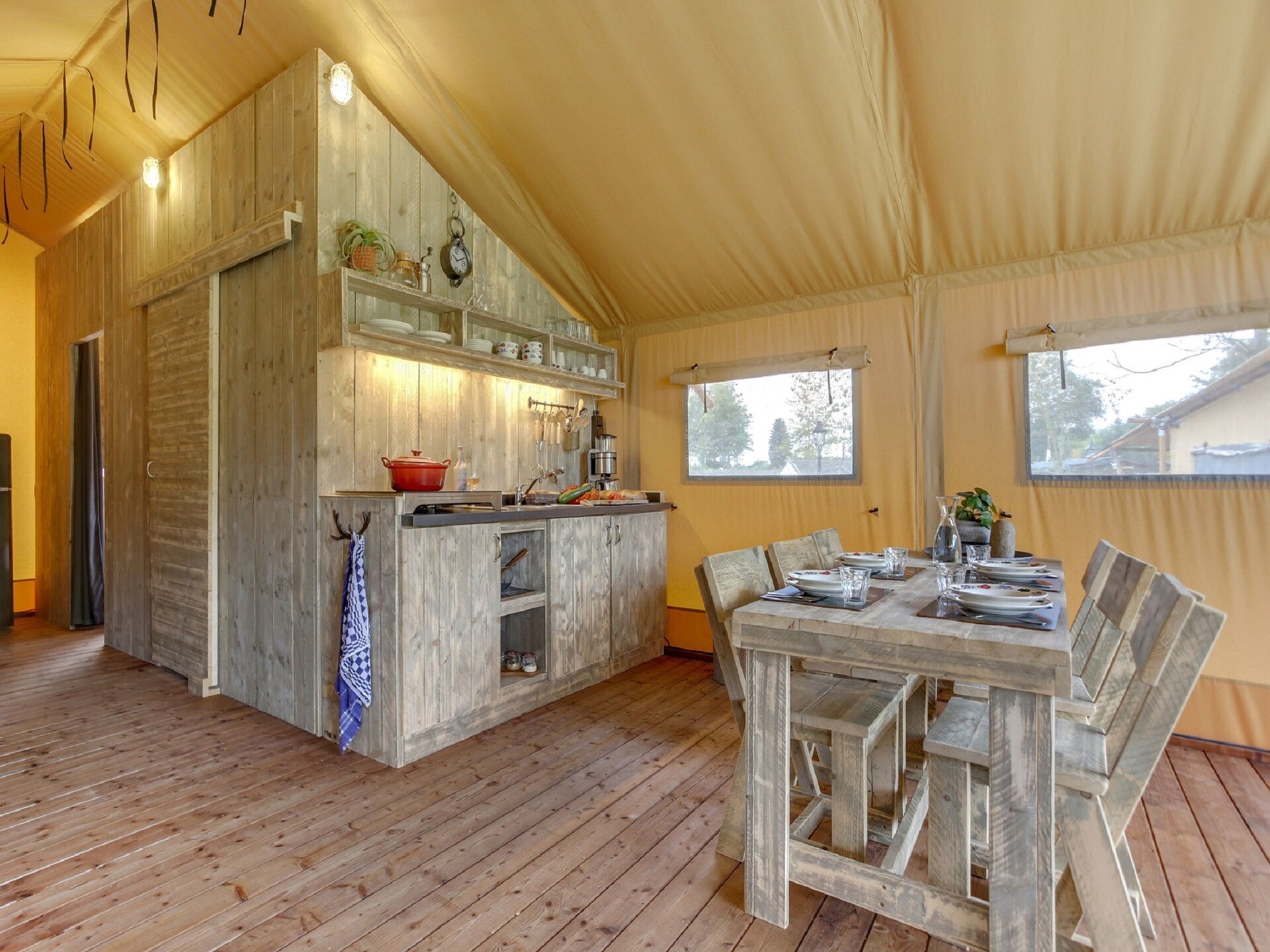 Glamping tentlodge op Vakantiepark Sandberghe met huisdieren welkom - foto 3