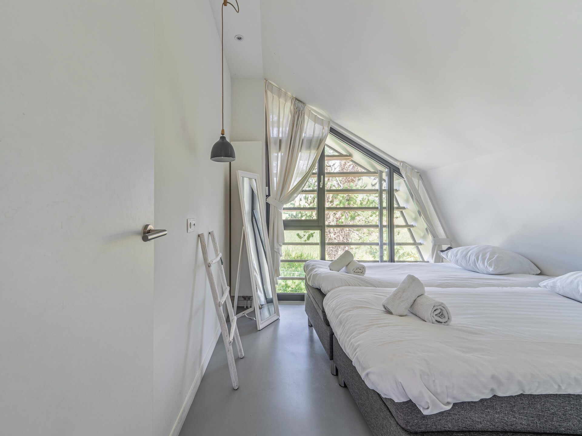 Duinvilla aan het Meer: stijlvol vakantiehuis met uitzicht op molen en duinmeer - foto 18