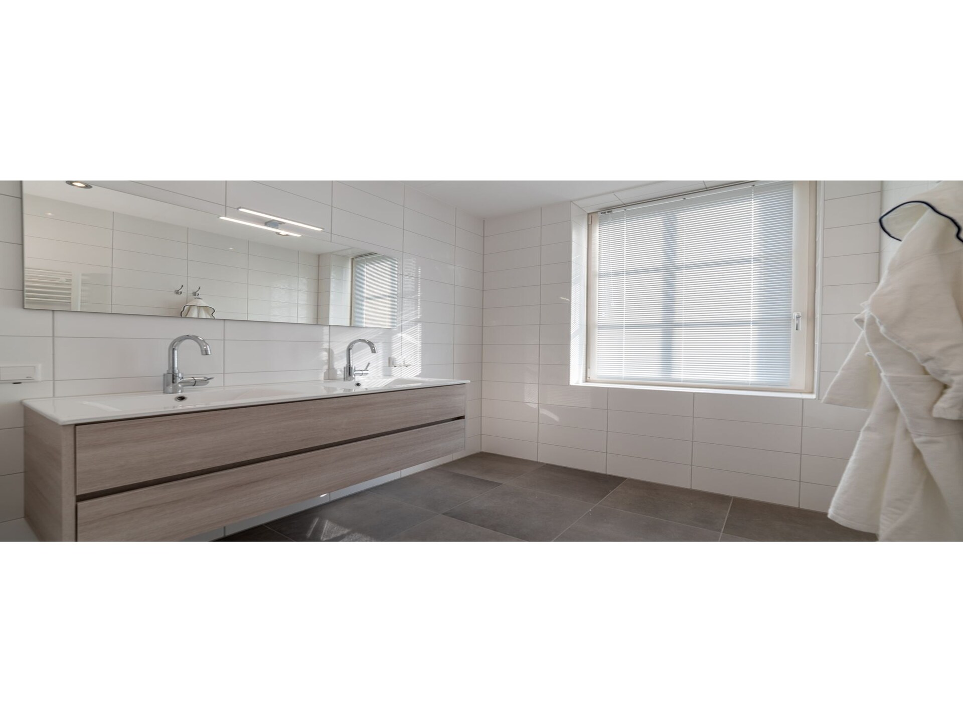 Zeeuwse Parel: luxe wellnessappartement aan het water in Colijnsplaat - foto 18