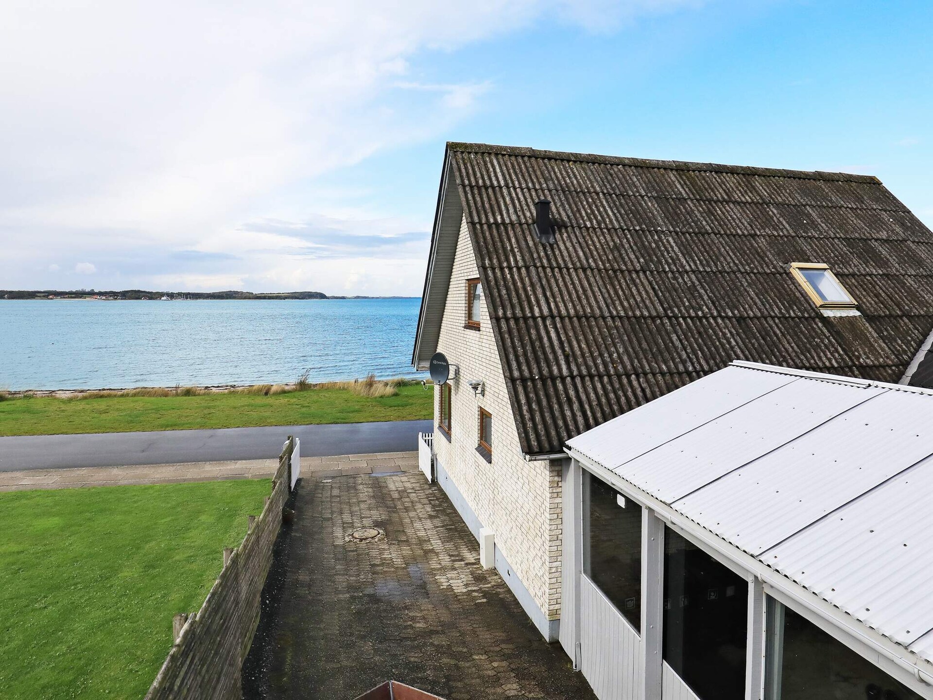Panoramisch vakantiehuis aan het Limfjord in Hvalpsund – 20 meter tot het strand - foto 9