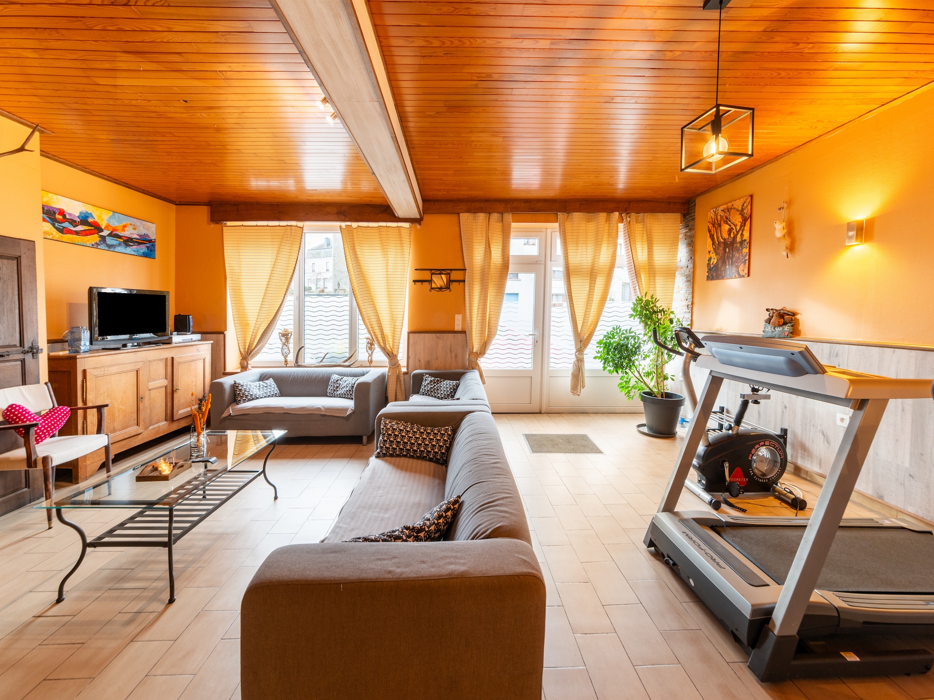 8-persoons villa met bubbelbad en pelletkachel in Florenville - foto 2