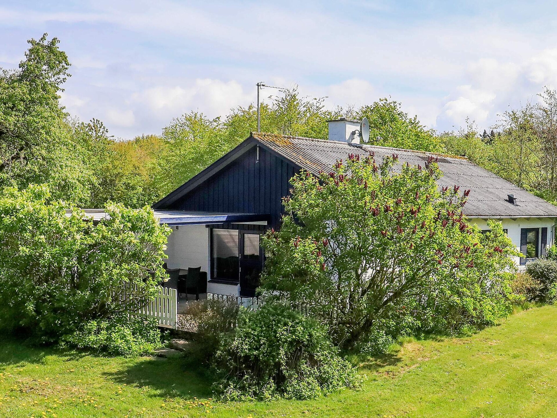 Vrijstaand vakantiehuis op natuurperceel, 700m van strand bij Spøttrup - foto 1