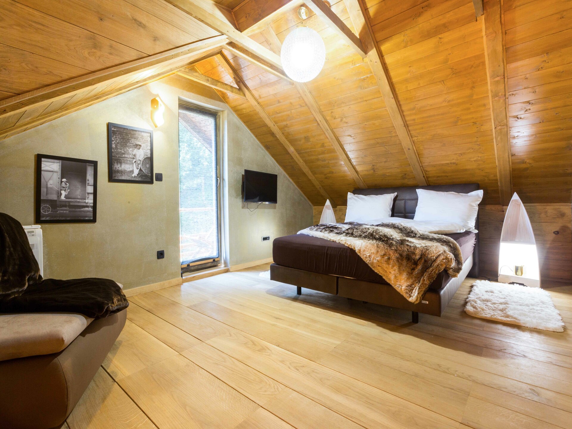 Vrijstaand huis aan de Kupa met sauna en bubbelbad in Lasinja - foto 40