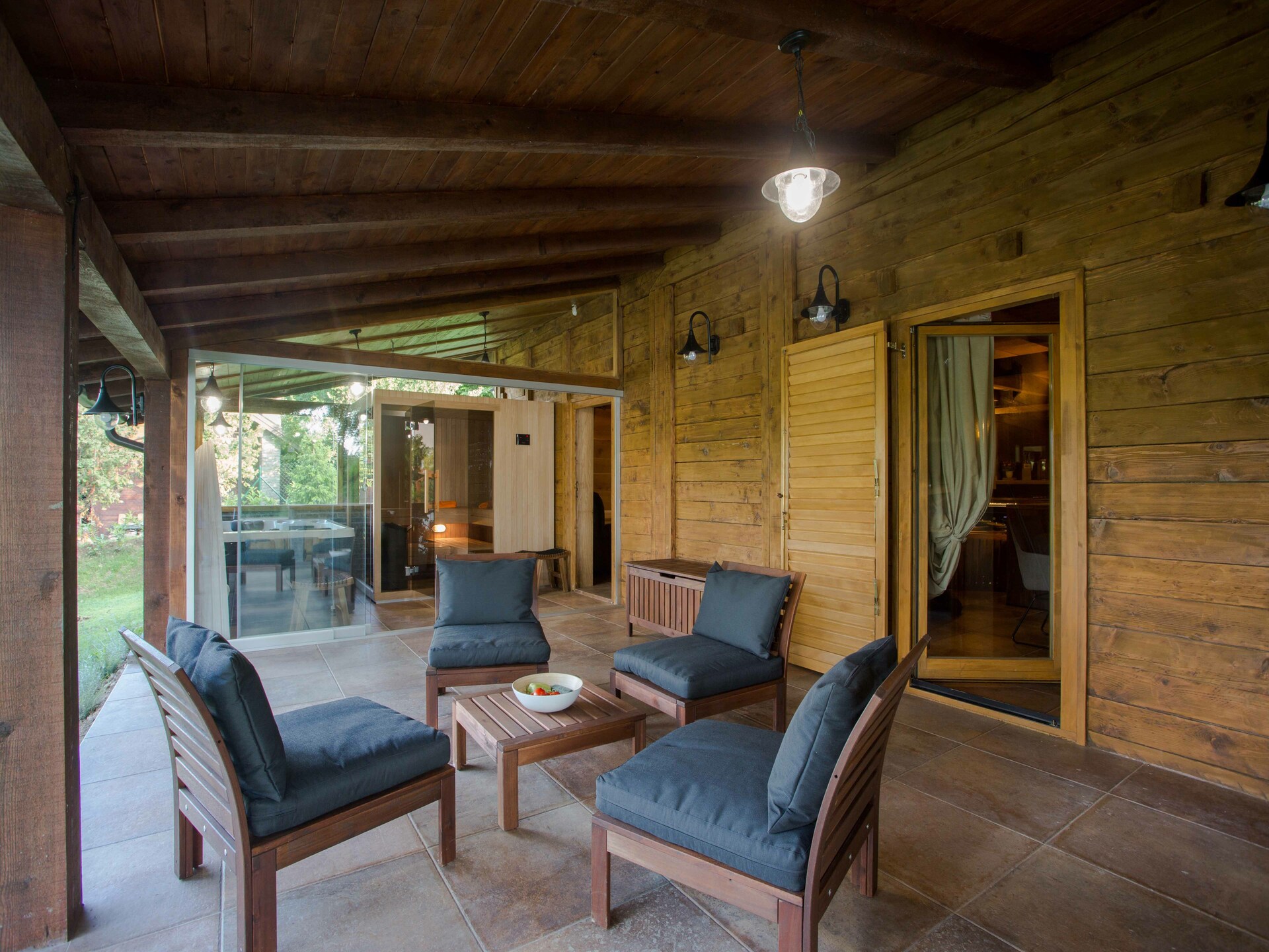 Vrijstaand huis aan de Kupa met sauna en bubbelbad in Lasinja - foto 9